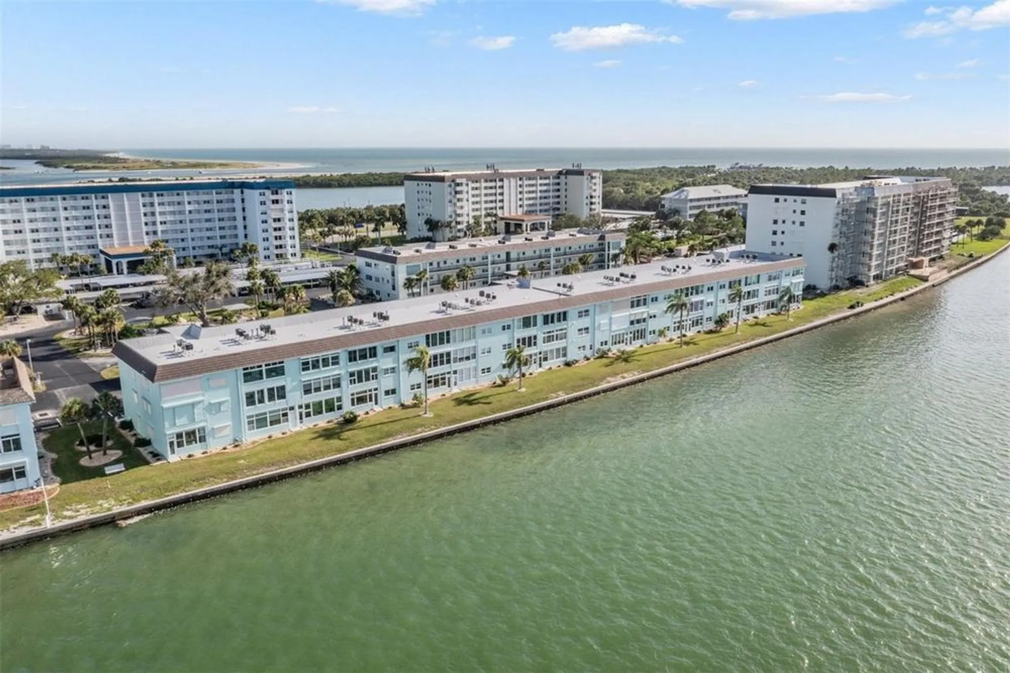 Property Slideshow image 4 of 68 | 7 dunoon pl 304, Dunedin, FL, 34698