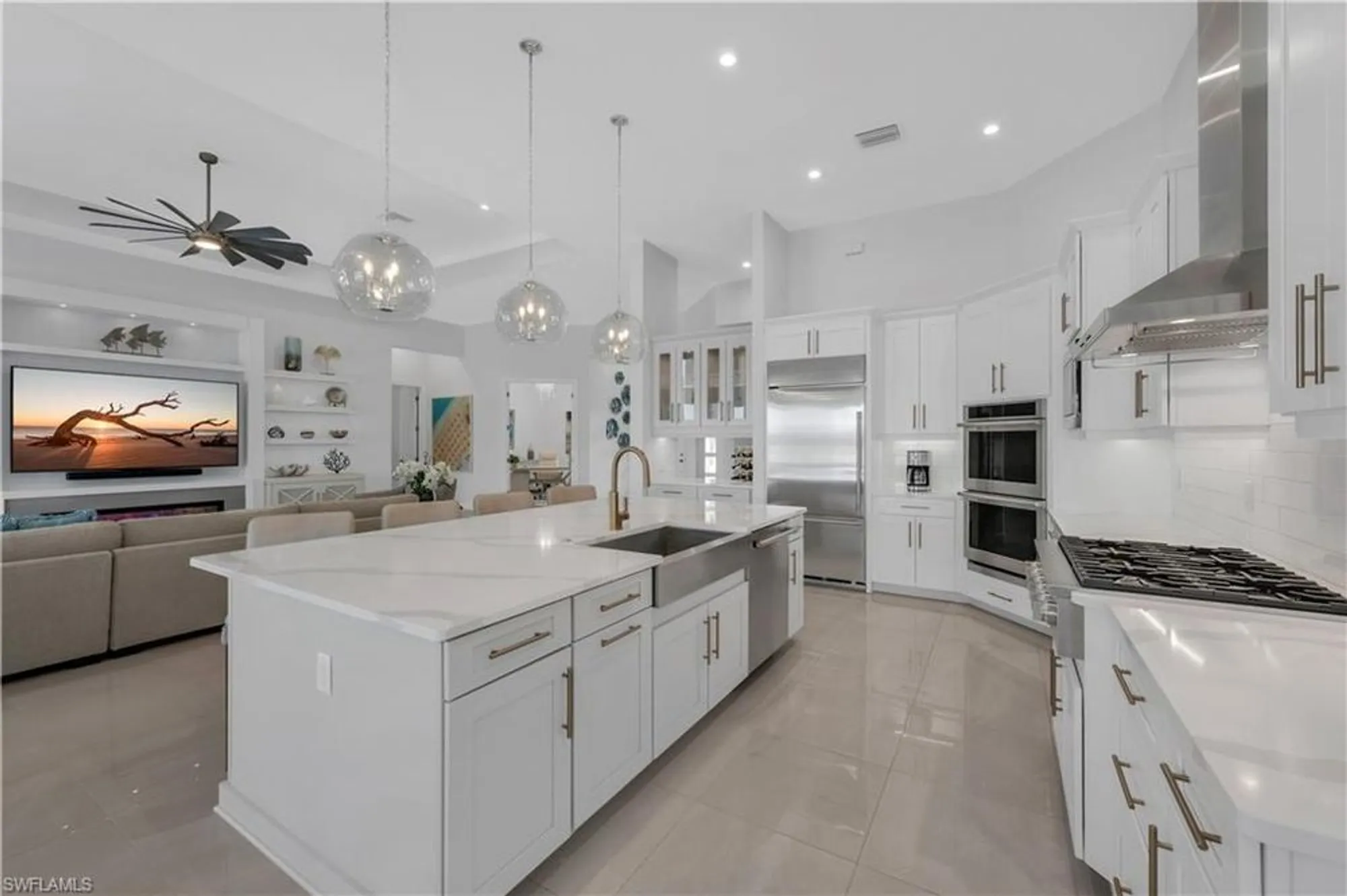 Property Slideshow image 10 of 45 | 11501 venetian lagoon dr, Fort Myers, FL, 33913