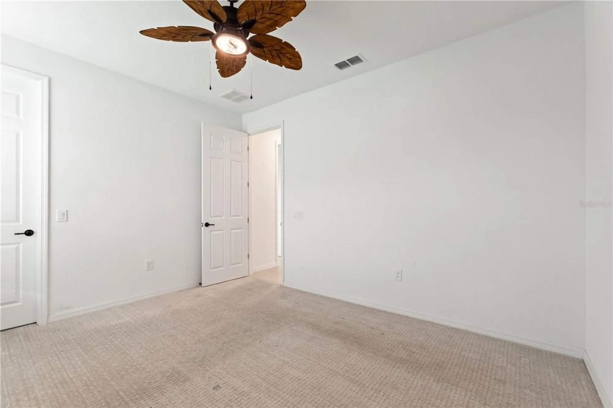 Property Slideshow image 31 of 46 | 803 jasmine creek rd, Kissimmee, FL, 34759