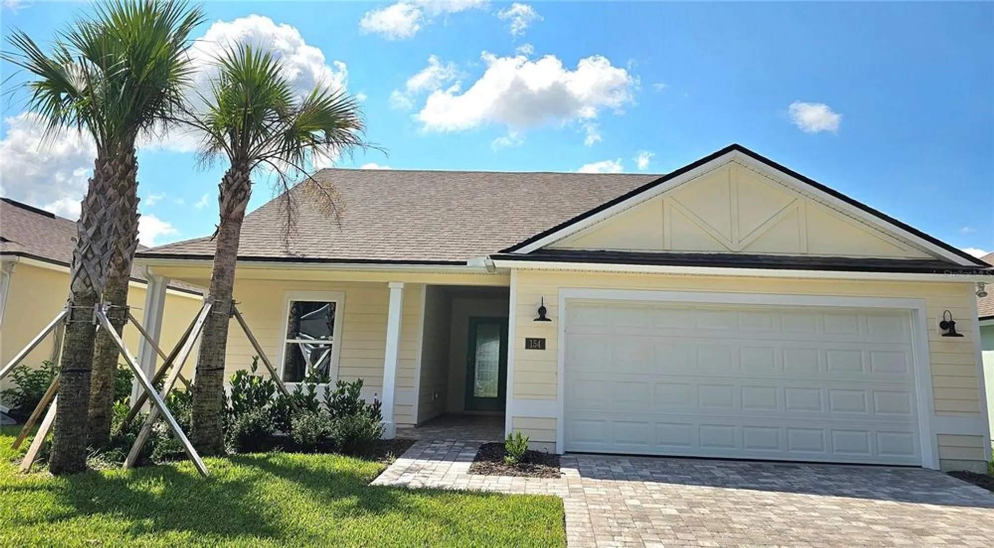 Property Slideshow image 1 of 77 | 154 greenwood dr, Palm Coast, FL, 32137