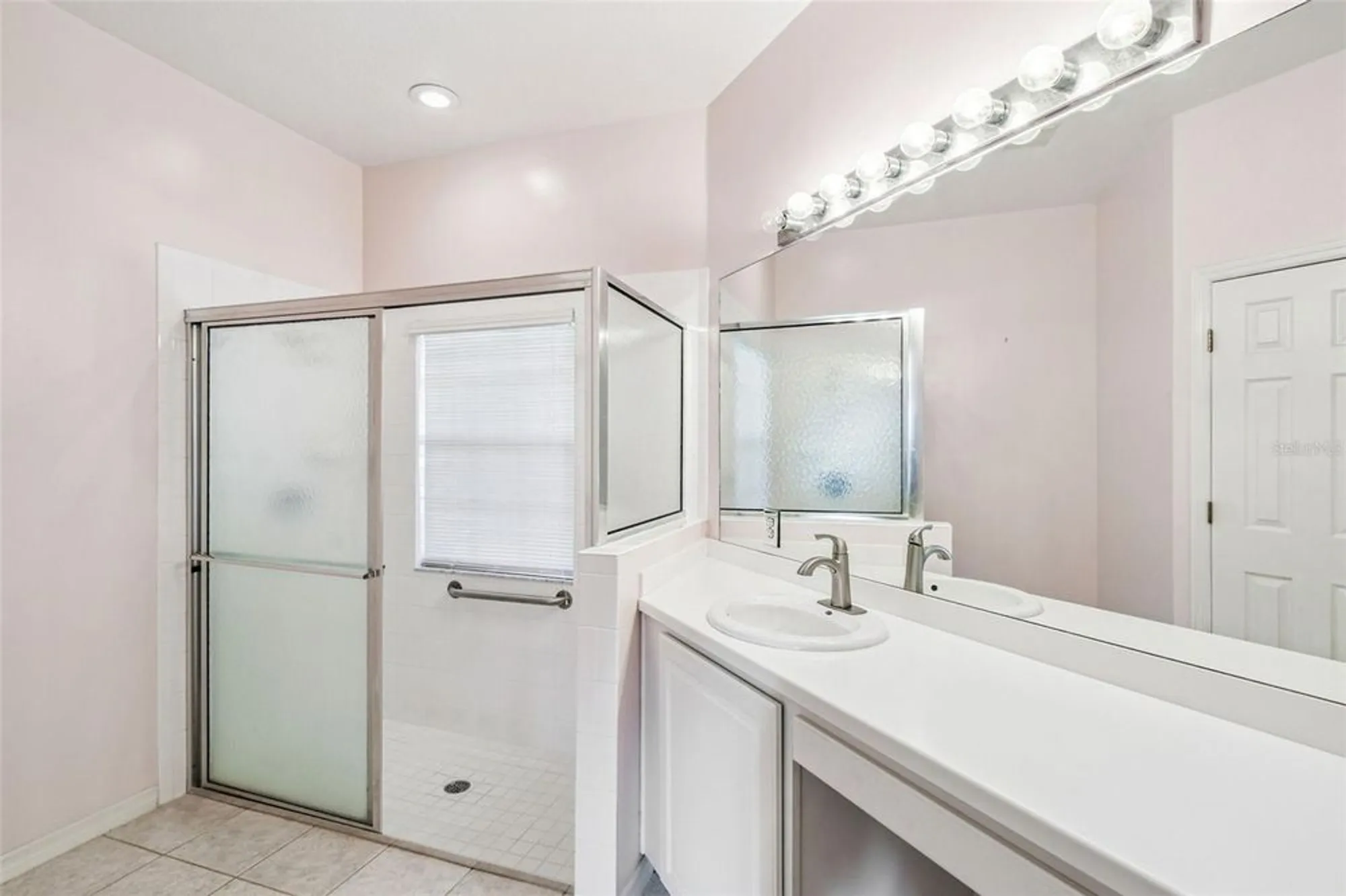 Property Slideshow image 23 of 54 | 219 largo dr, Kissimmee, FL, 34759