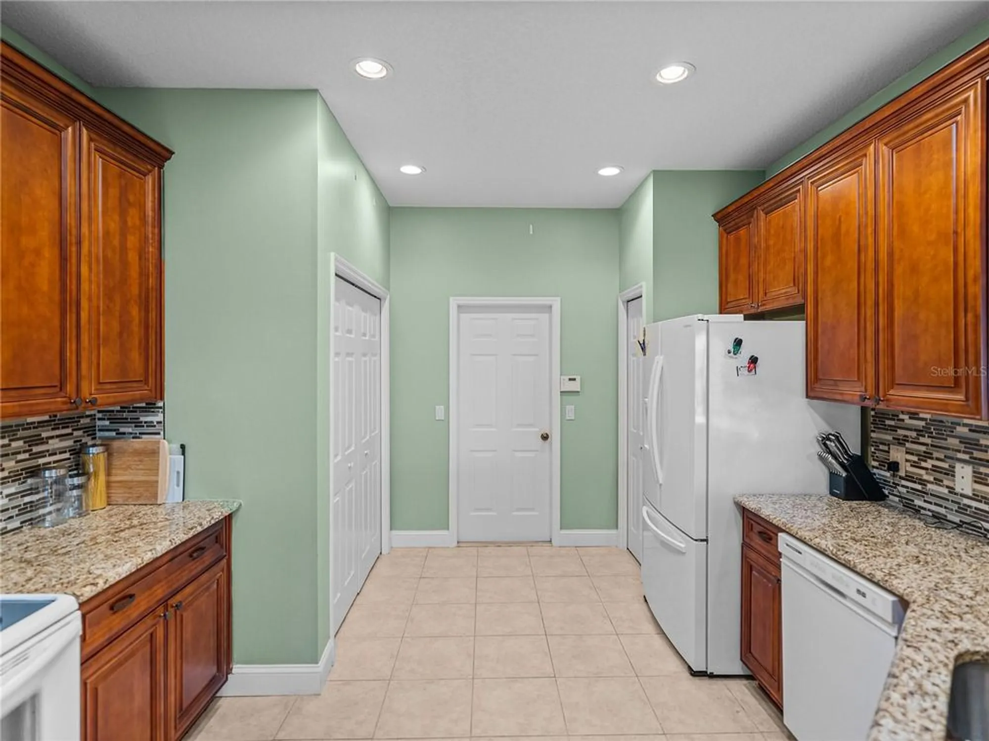 Property Slideshow image 28 of 100 | 4327 gullane dr, Lake Wales, FL, 33859