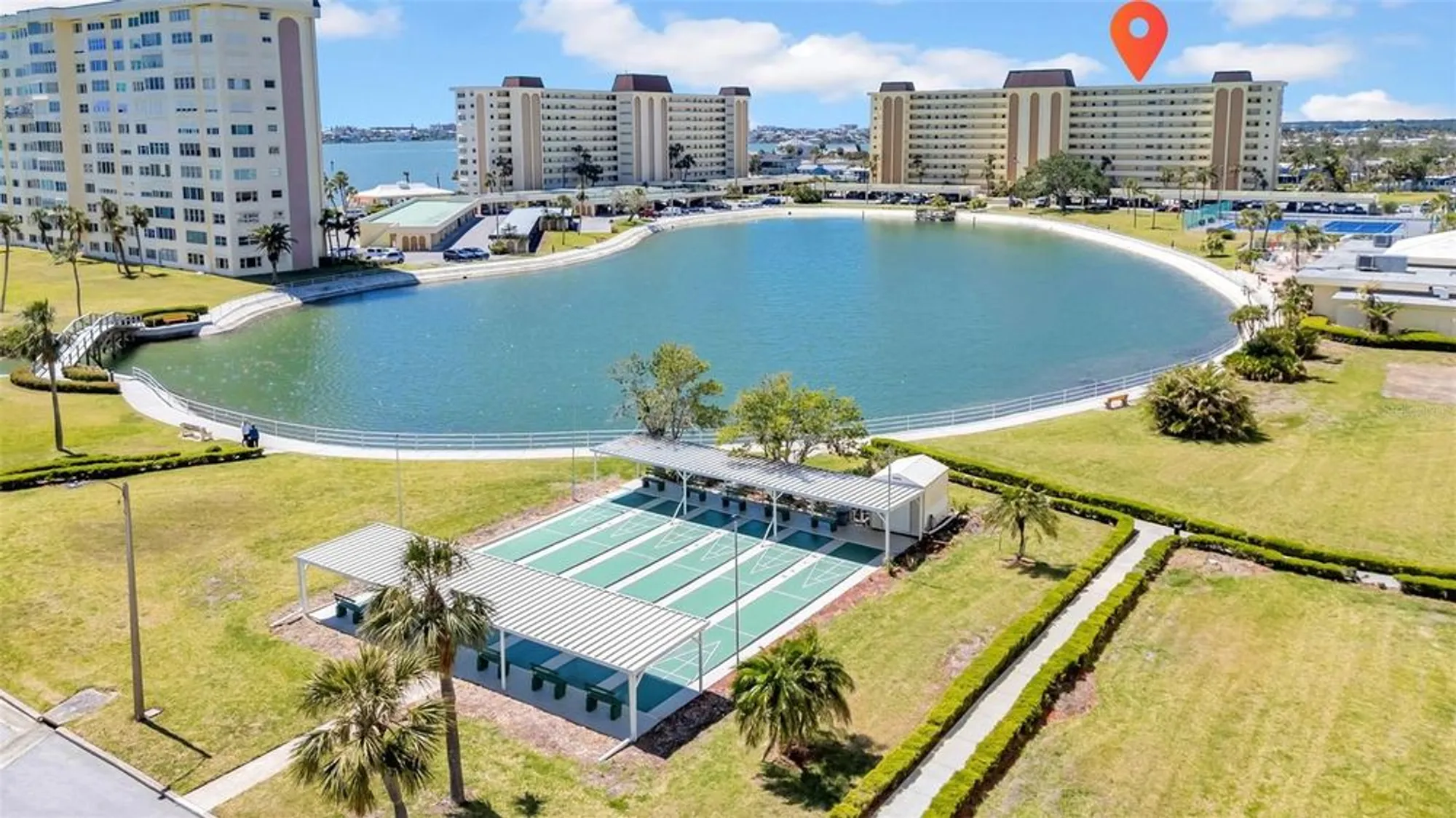 Property Slideshow image 48 of 49 | 4725 cove cir apt 302, St Petersburg, FL, 33708