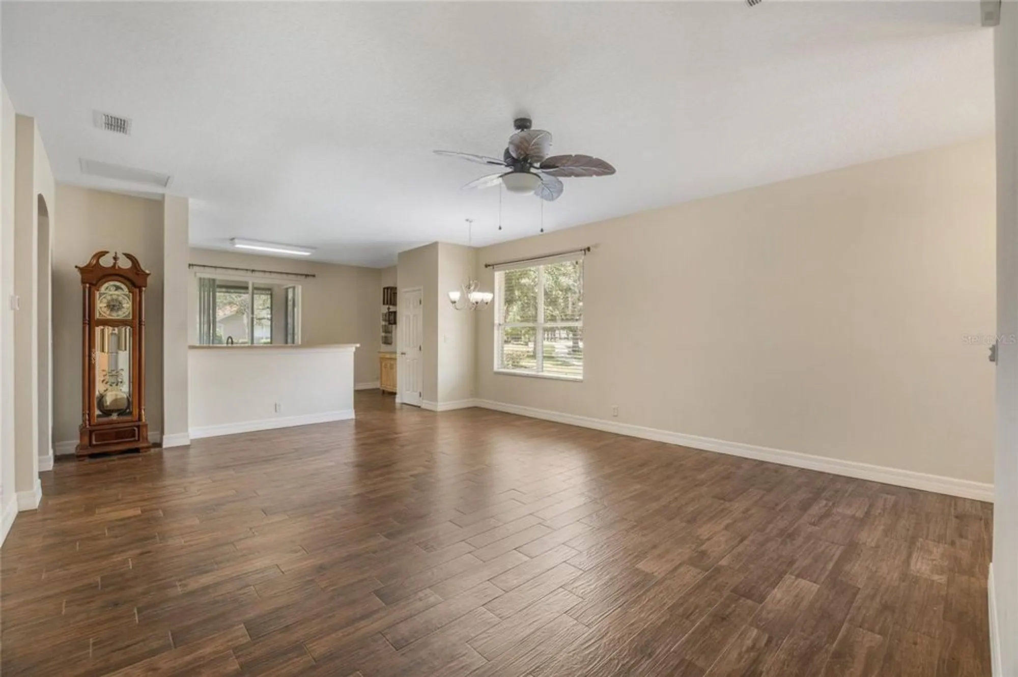 Property Slideshow image 4 of 24 | 100 wethersfield ct, Deland, FL, 32724