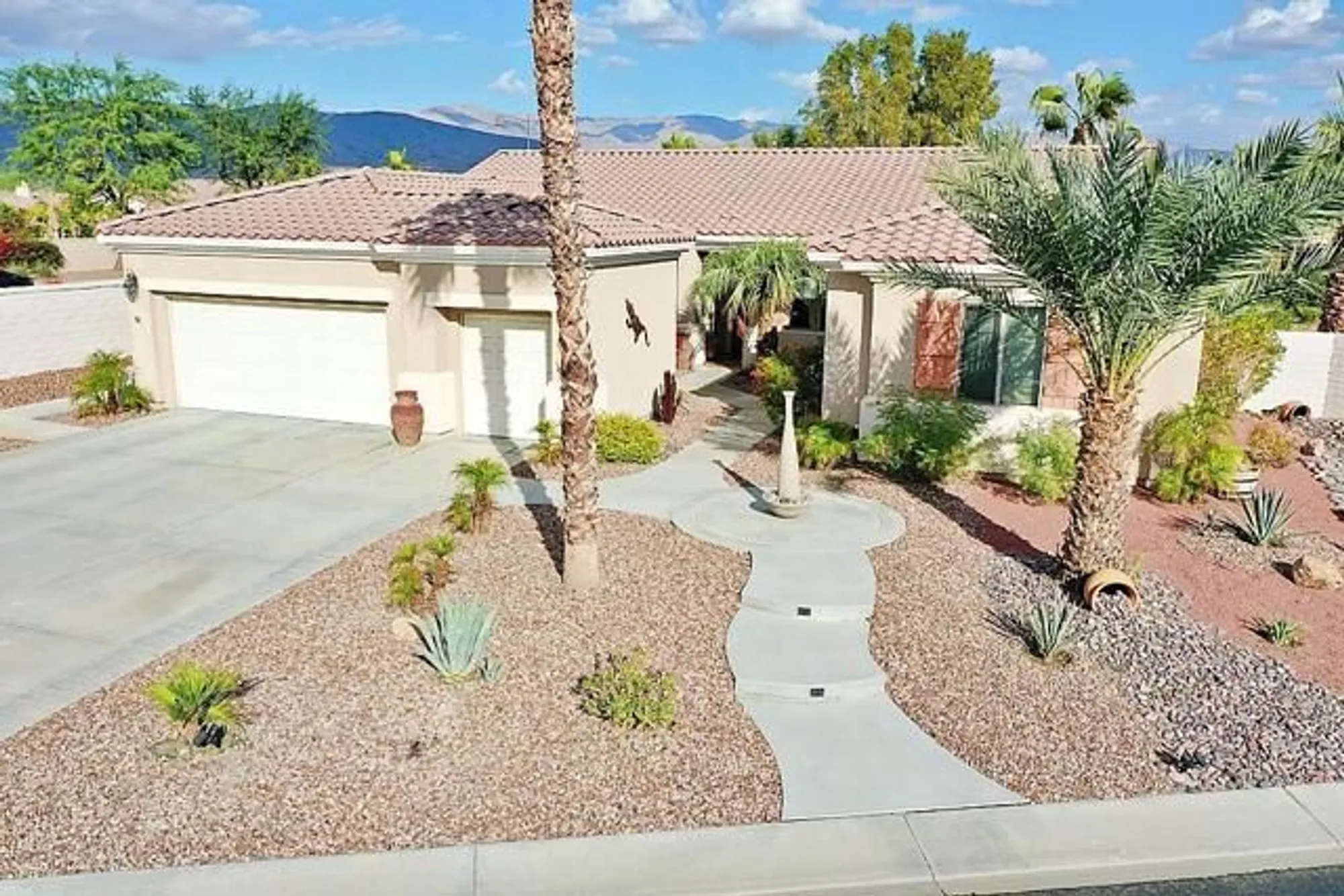 Property Slideshow image 37 of 113 | 80372 camino san lucas, Indio, CA, 92203