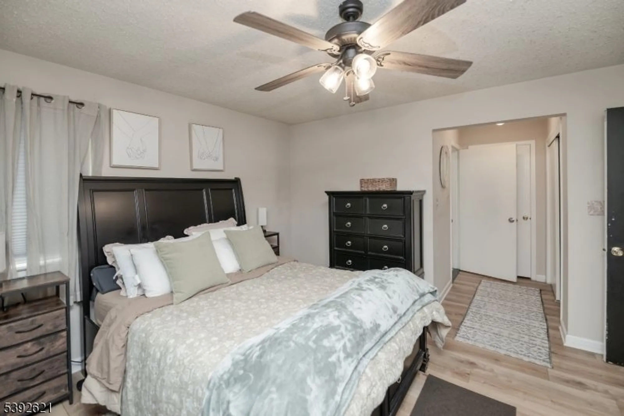 Property Slideshow image 27 of 39 | 31 drake way, Roxbury Twp, NJ, 07836