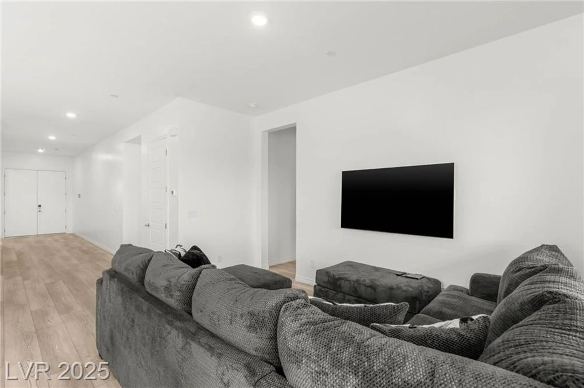 Property Slideshow image 14 of 42 | 116 juliette pointe ln, Henderson, NV, 89011