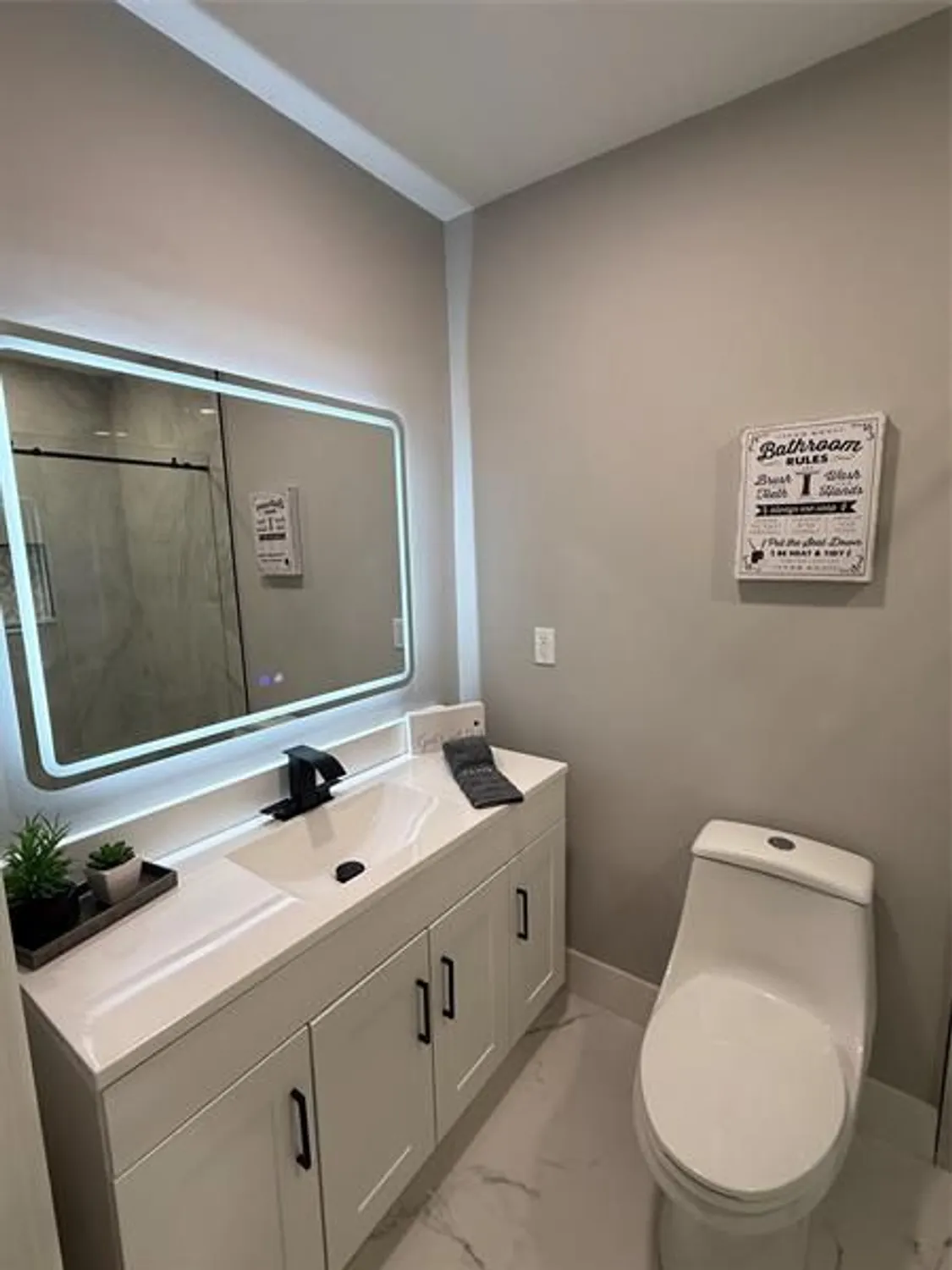 Property Slideshow image 8 of 16 | 4935 nw 2nd st d, Delray Beach, FL, 33445