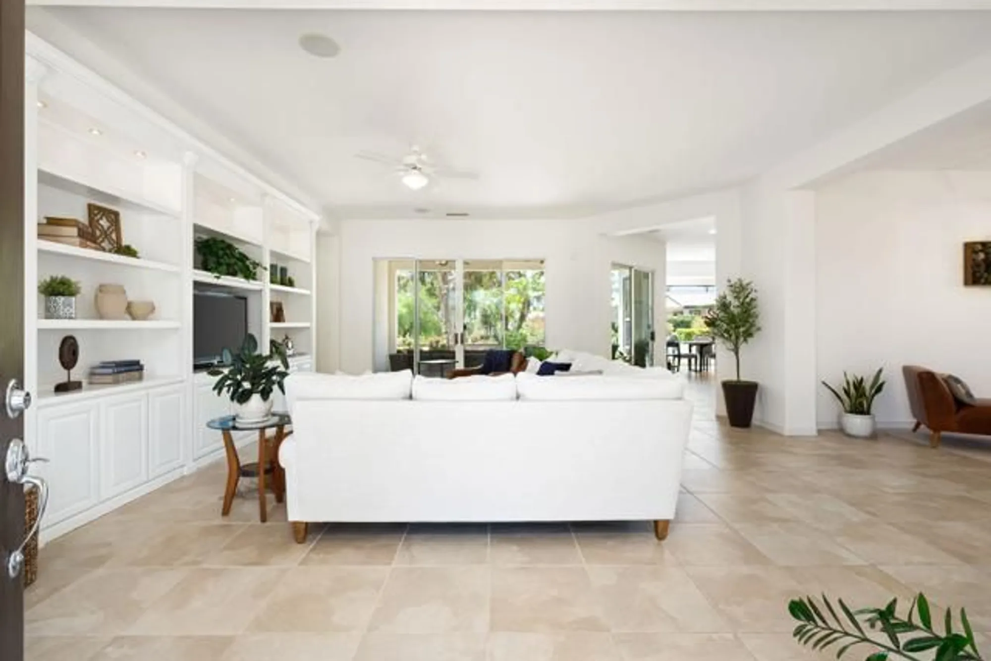 Property Slideshow image 9 of 77 | 81799 prism dr, La Quinta, CA, 92253