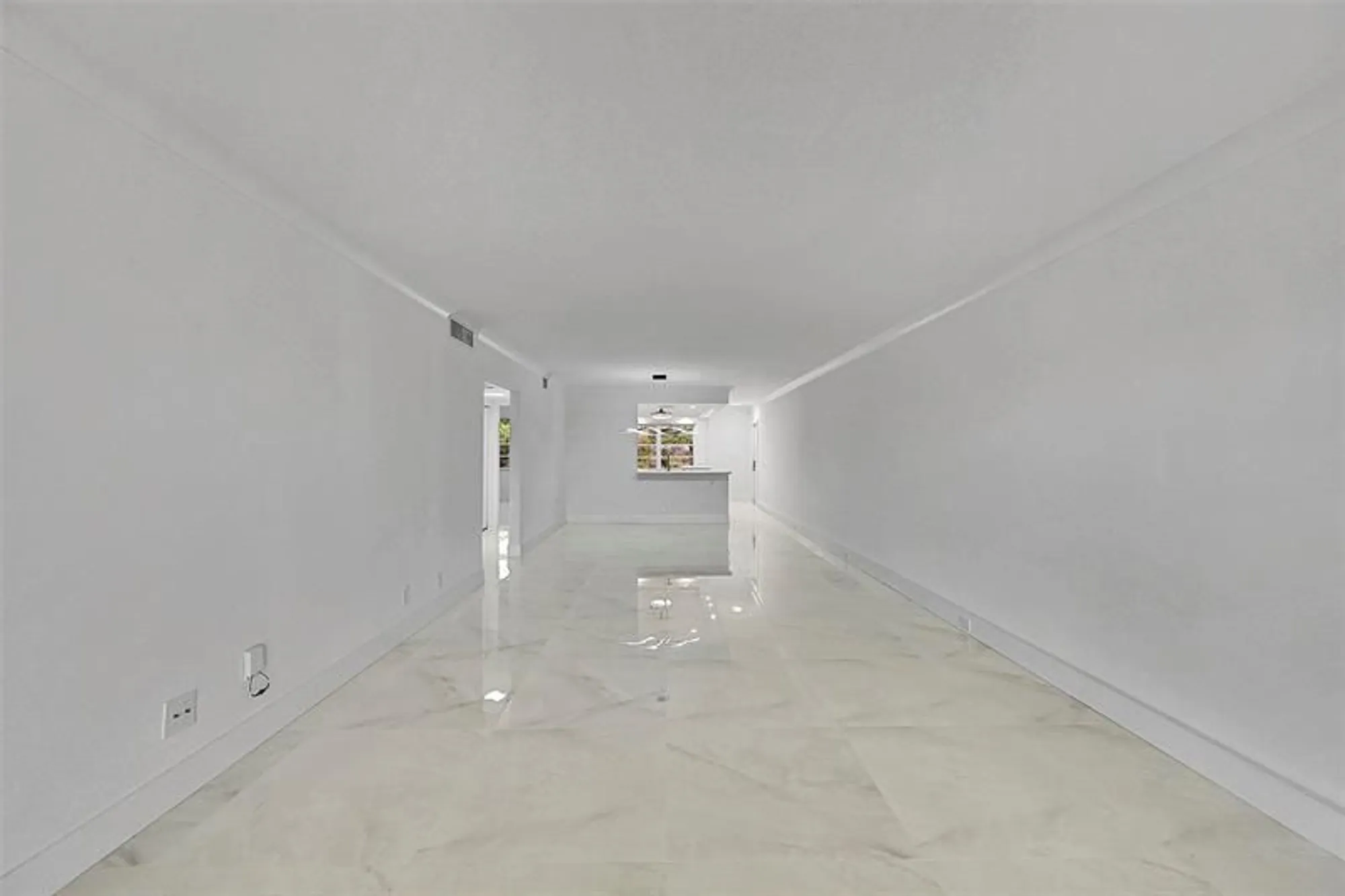 Property Slideshow image 28 of 65 | 2901 victoria cir m4, Coconut Creek, FL, 33066