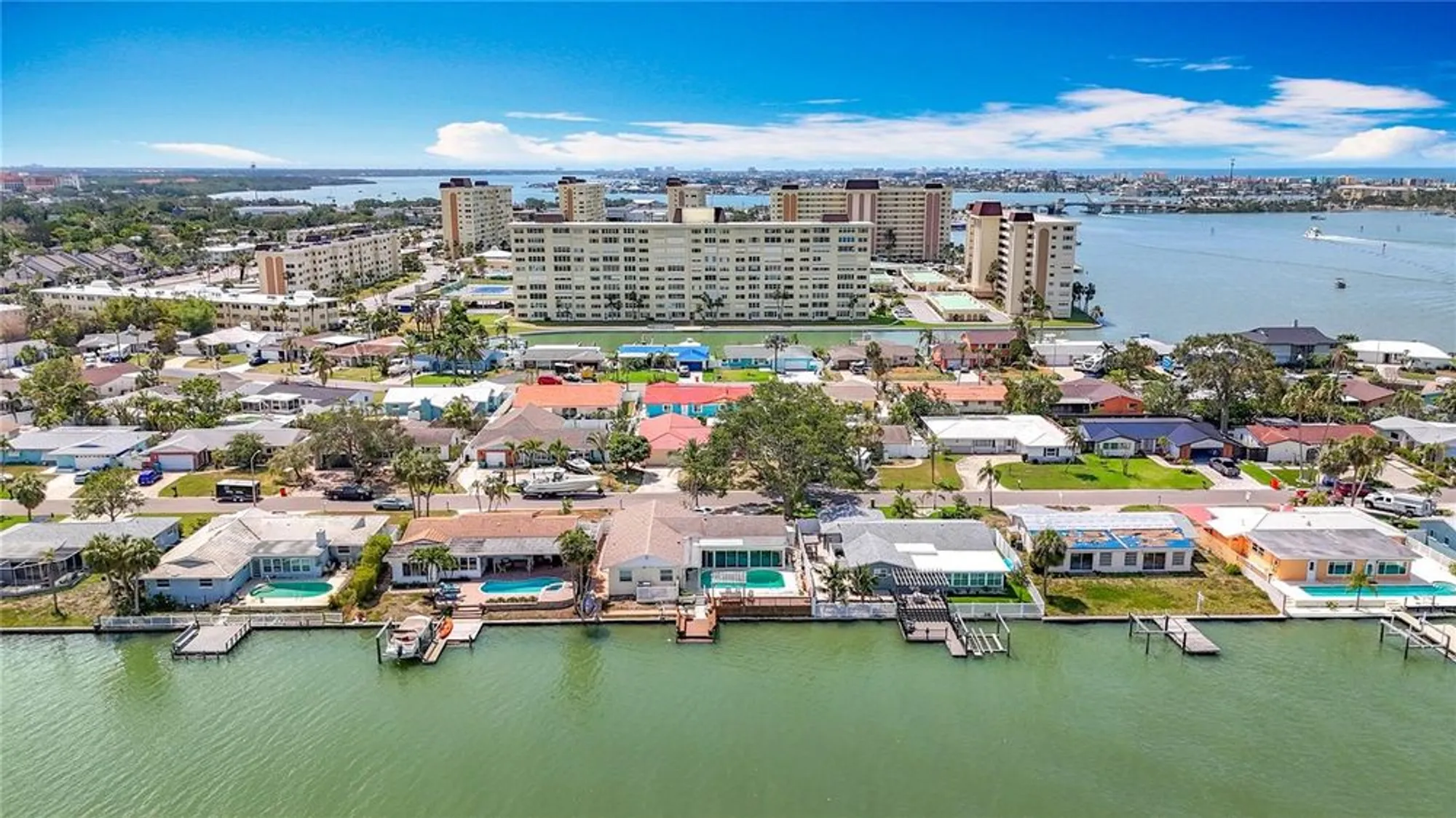 Property Slideshow image 45 of 61 | 4725 cove cir apt 908, St Petersburg, FL, 33708