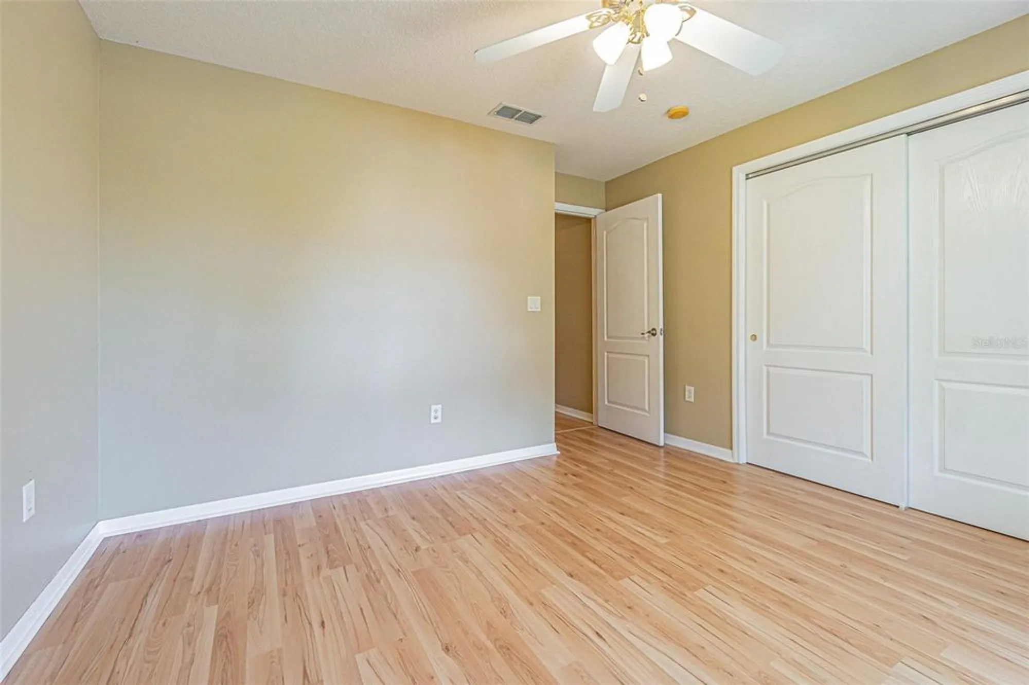 Property Slideshow image 8 of 47 | 10809 collar dr, San Antonio, FL, 33576