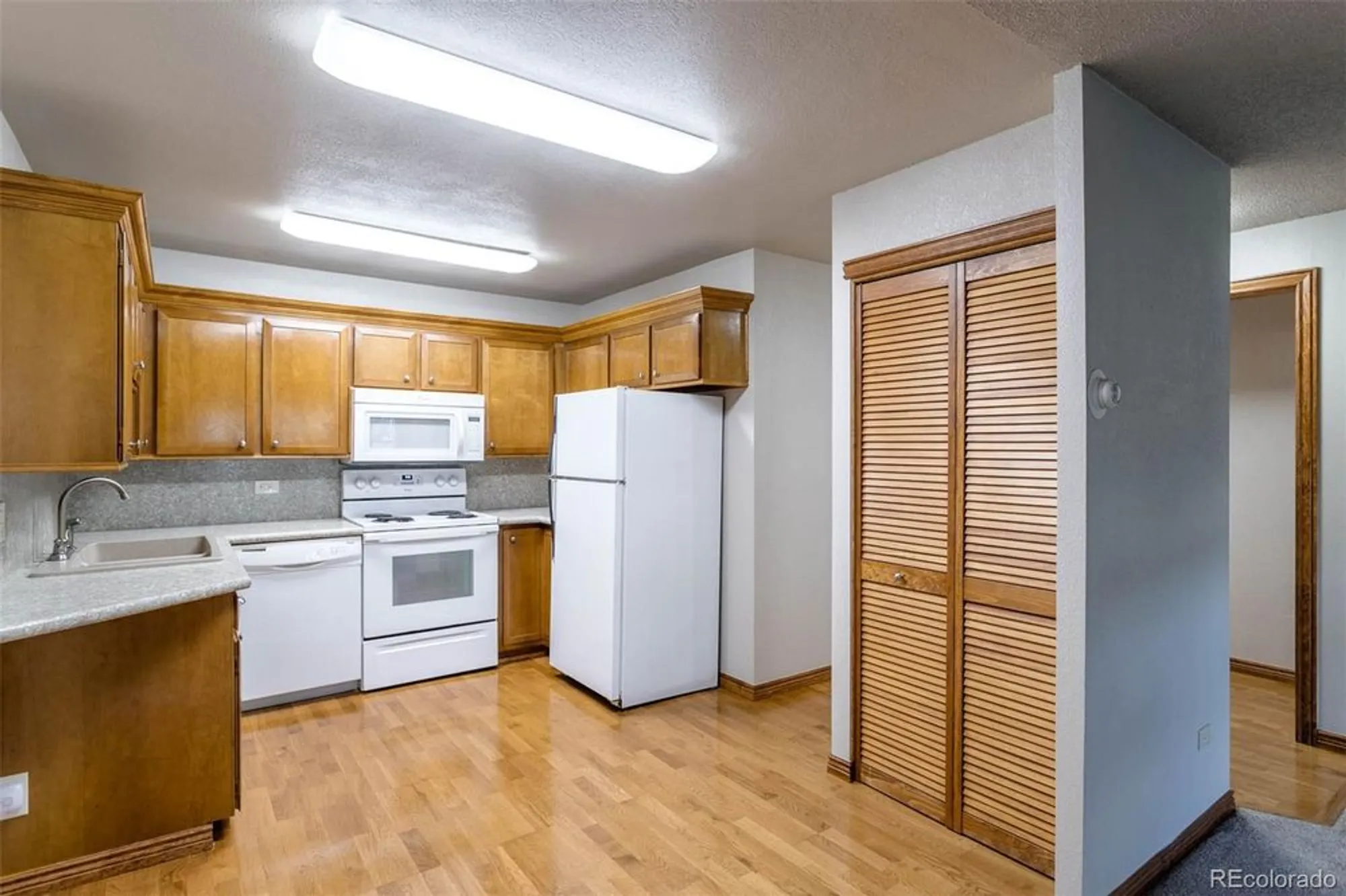 Property Slideshow image 4 of 26 | 755 s alton way unit 1a, Denver, CO, 80247