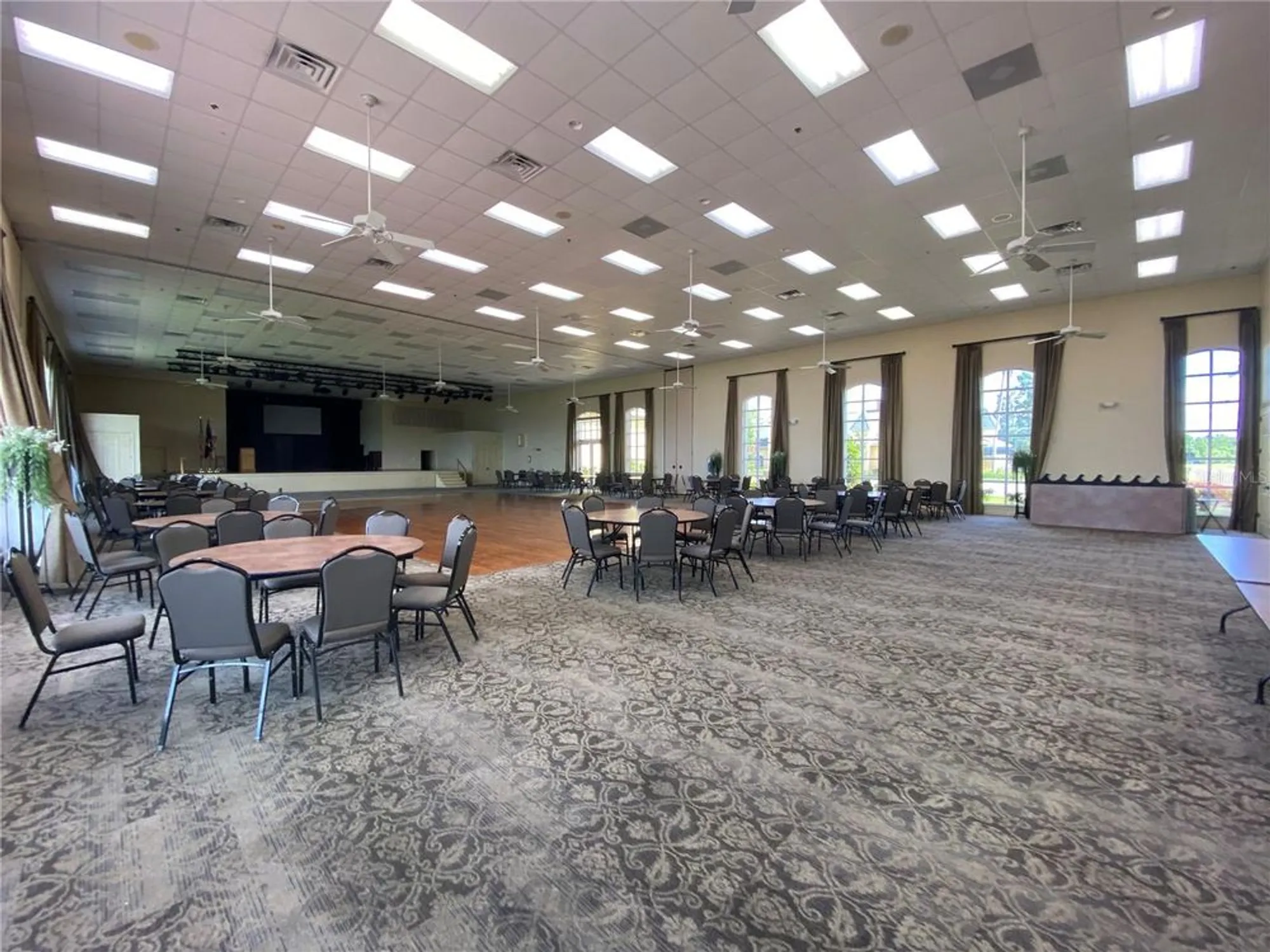 Property Slideshow image 31 of 45 | 4128 aberdeen ln, Lake Wales, FL, 33859