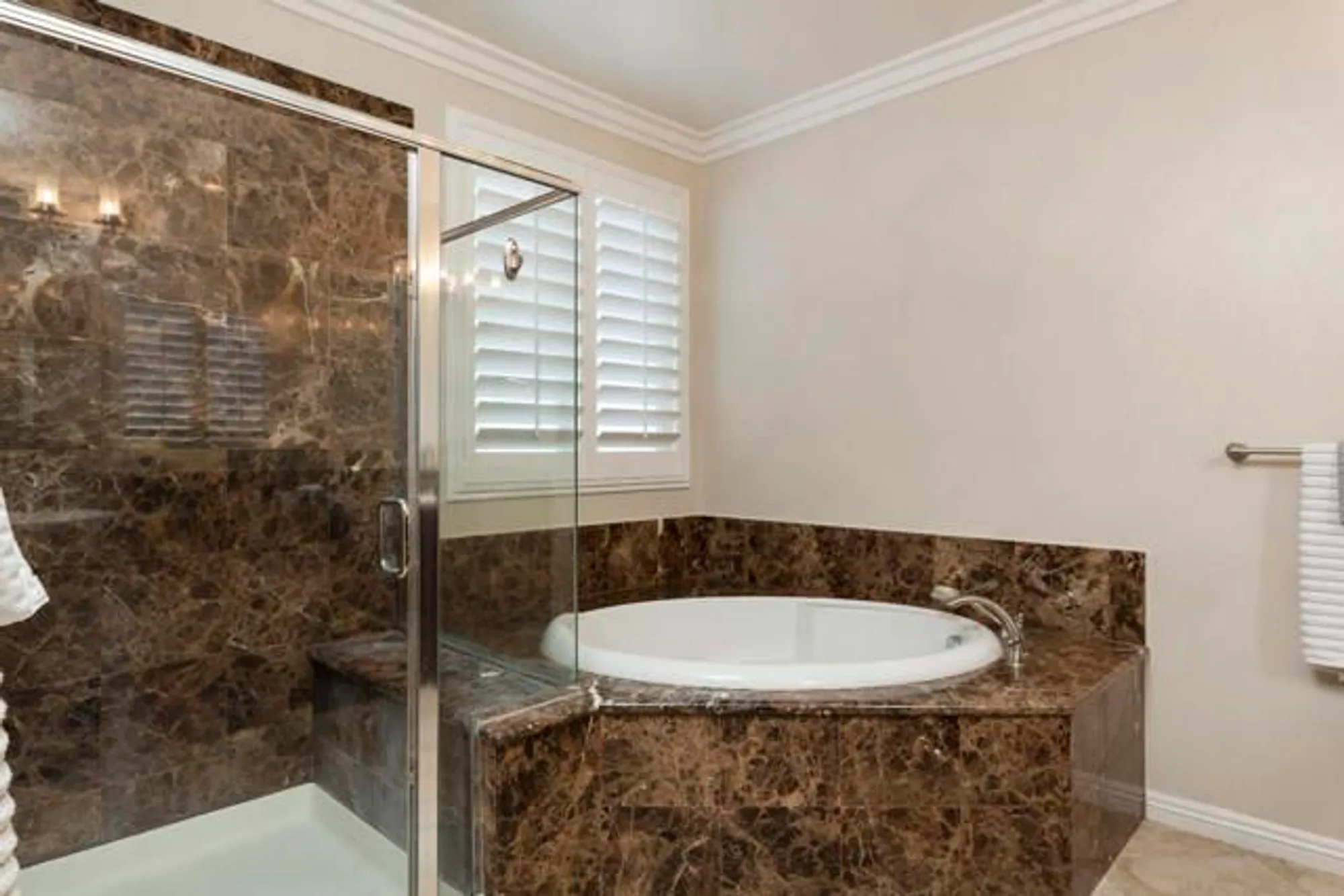 Property Slideshow image 37 of 54 | 1933 savanna way, Palm Springs, CA, 92262