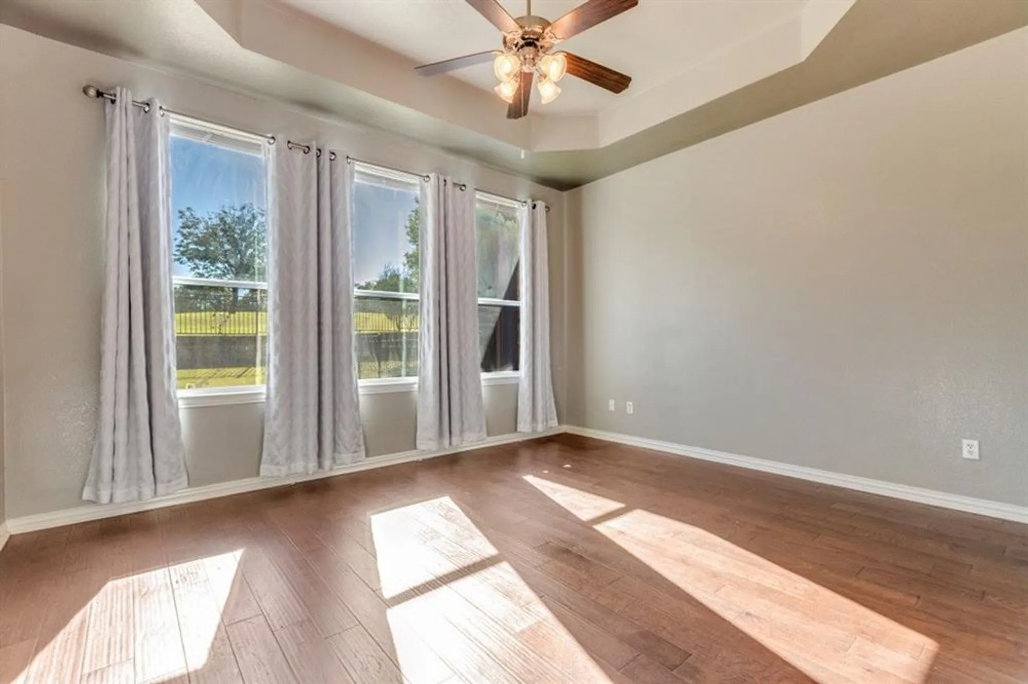 Property Slideshow image 14 of 25 | 727 scenic ranch cir, Fairview, TX, 75069