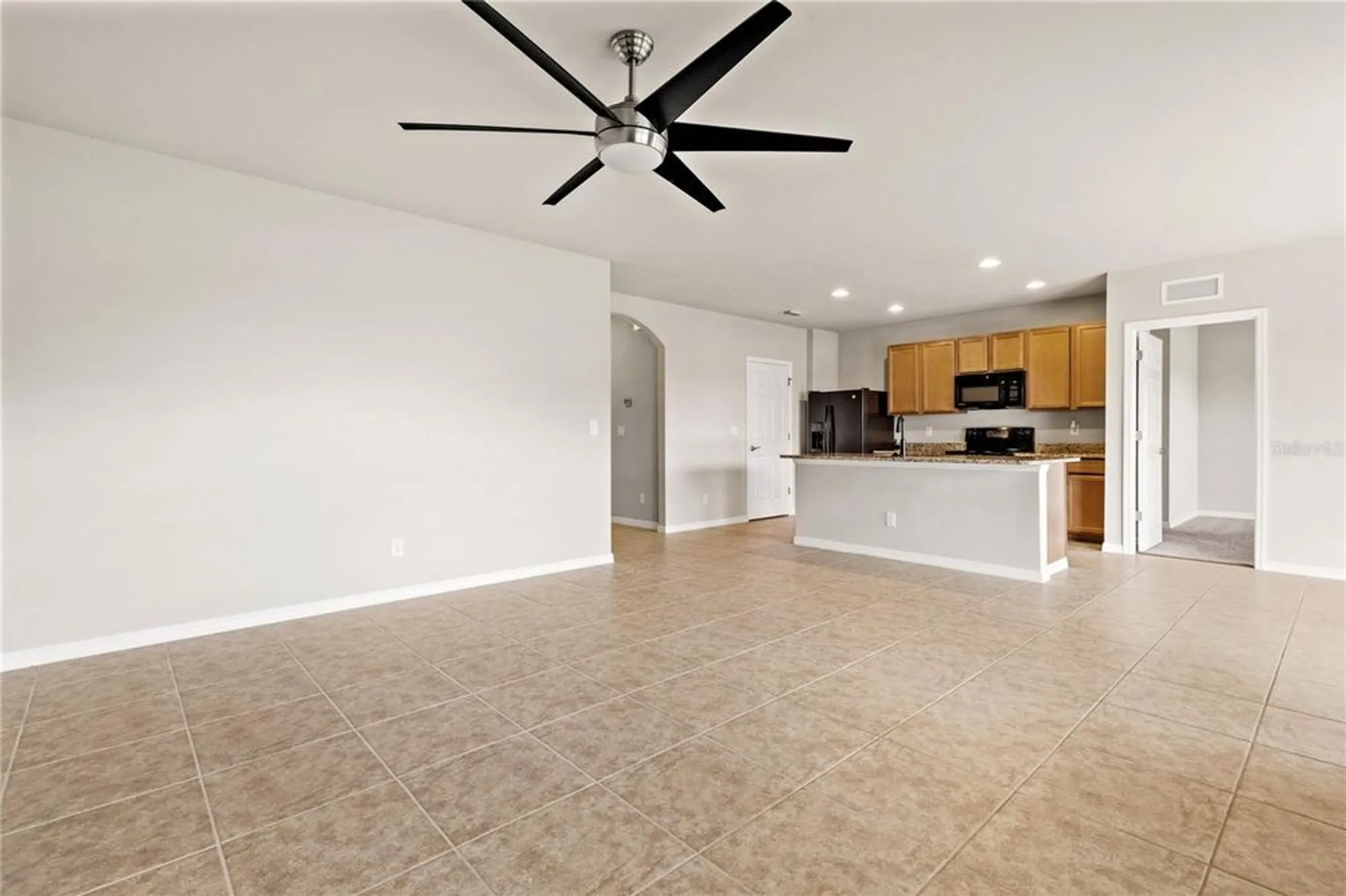 Property Slideshow image 33 of 48 | 15268 yellow wood dr, Alva, FL, 33920