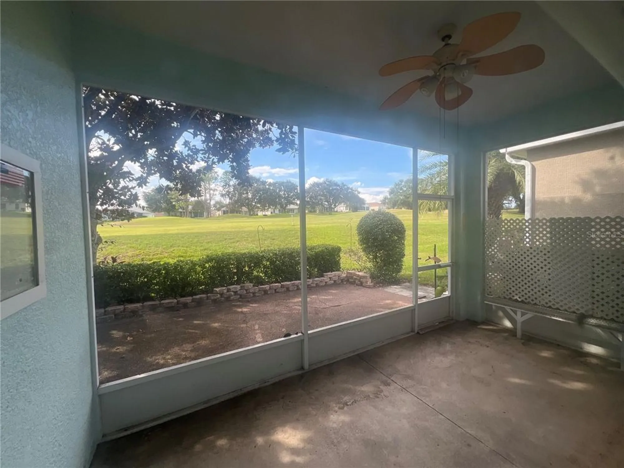 Property Slideshow image 2 of 15 | 24345 amberleaf ct, Leesburg, FL, 34748