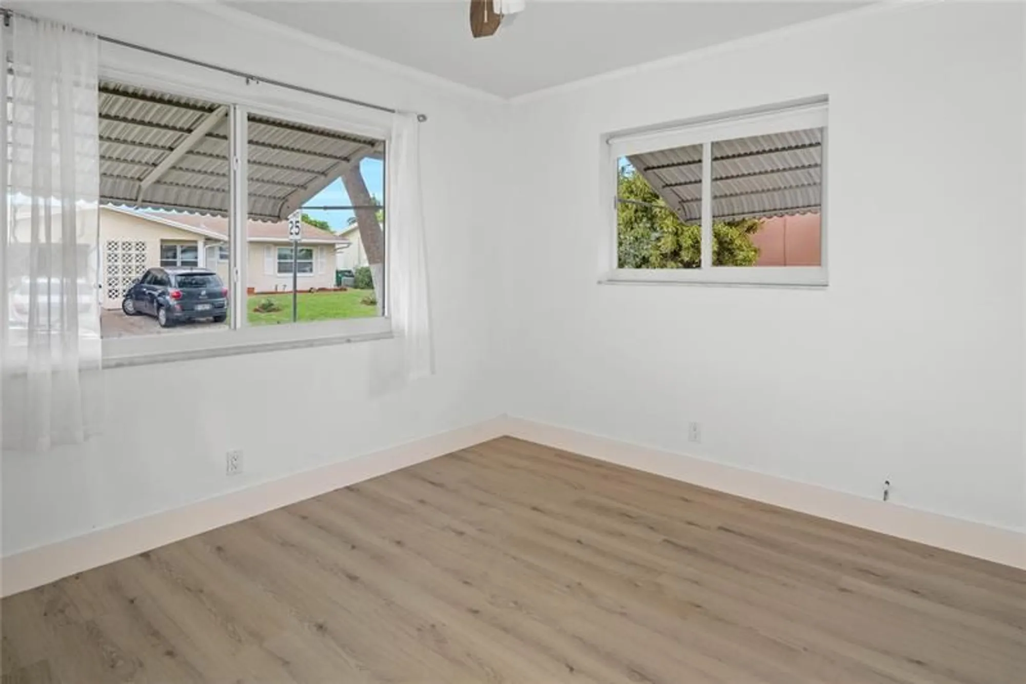 Property Slideshow image 20 of 31 | 4514 nw 49th dr, Tamarac, FL, 33319