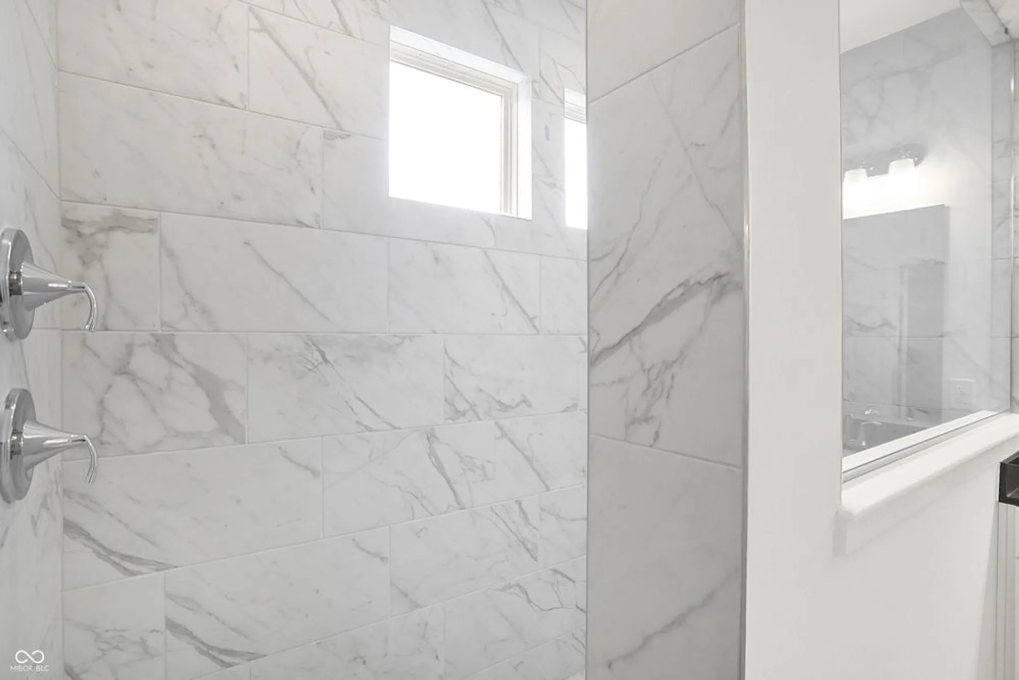 Property Slideshow image 29 of 46 | 5062 foxley park ln, Avon, IN, 46123