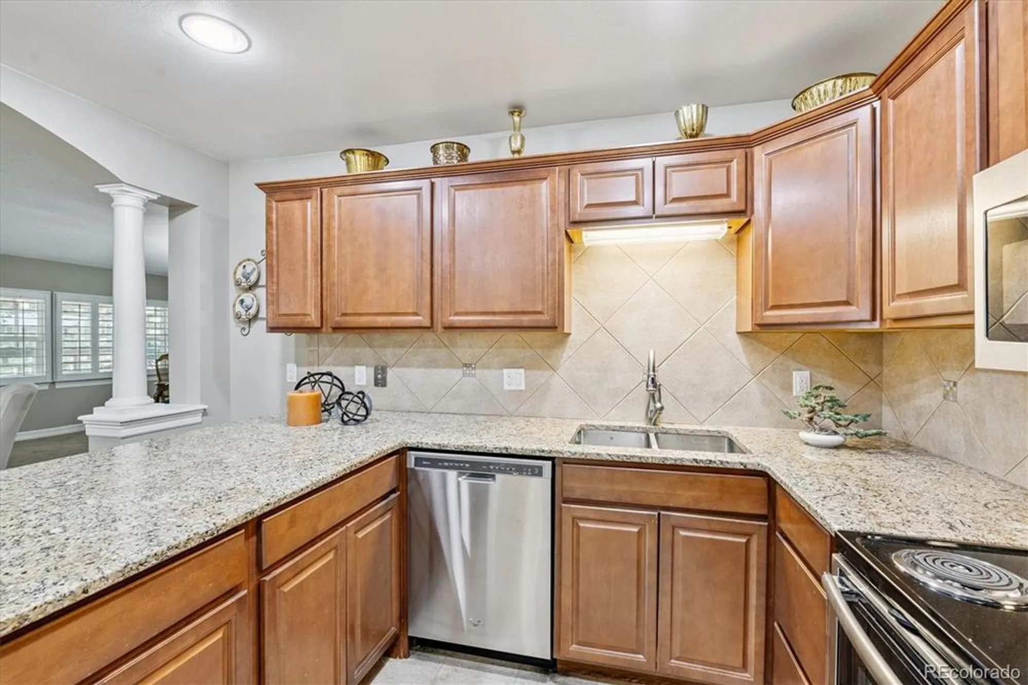 Property Slideshow image 6 of 50 | 605 s alton way apt 8d, Denver, CO, 80247