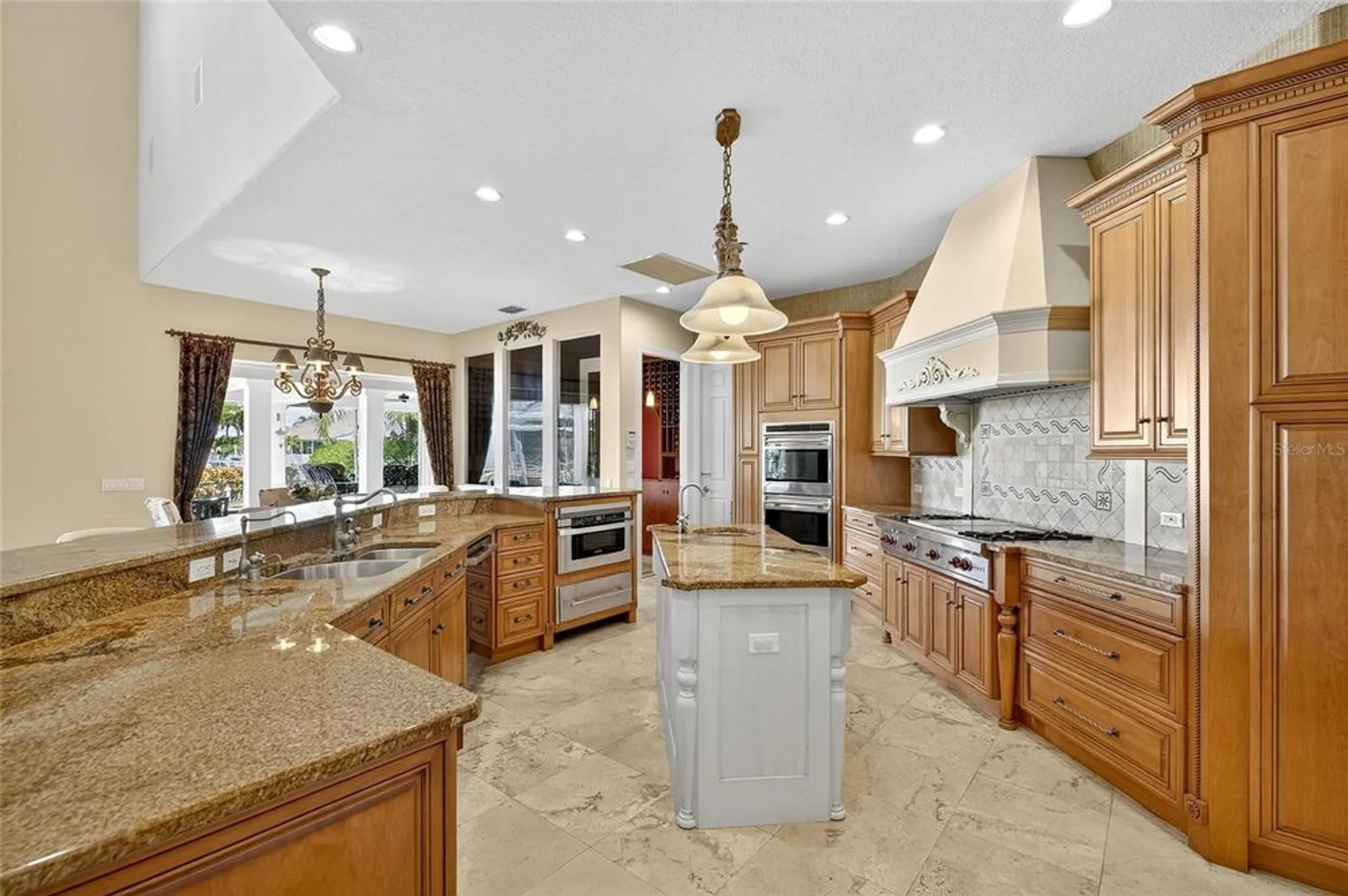 Property Slideshow image 32 of 98 | 517 mirabay blvd, Apollo Beach, FL, 33572