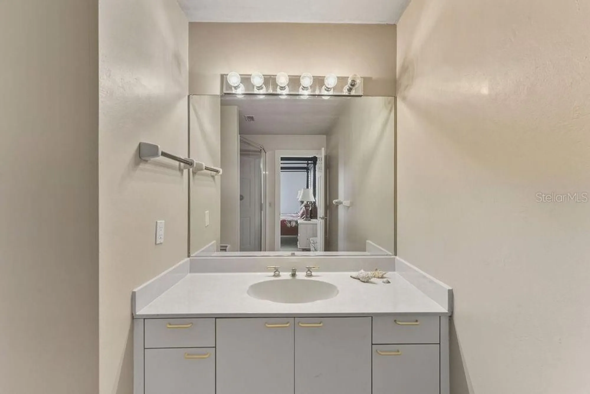 Property Slideshow image 51 of 72 | 24 bay pointe dr, Ormond Beach, FL, 32174