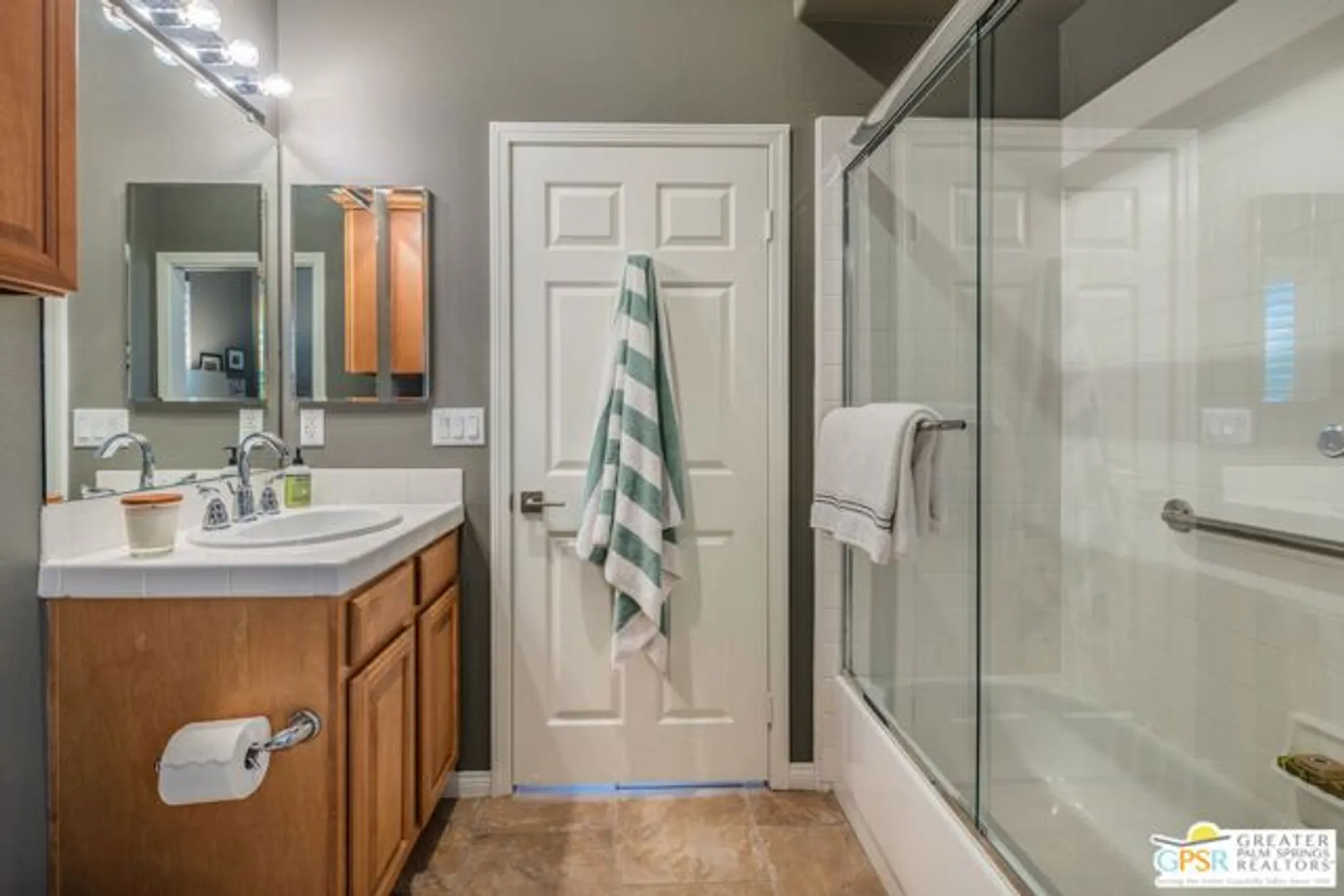 Property Slideshow image 22 of 36 | 35866 crescent st, Palm Desert, CA, 92211