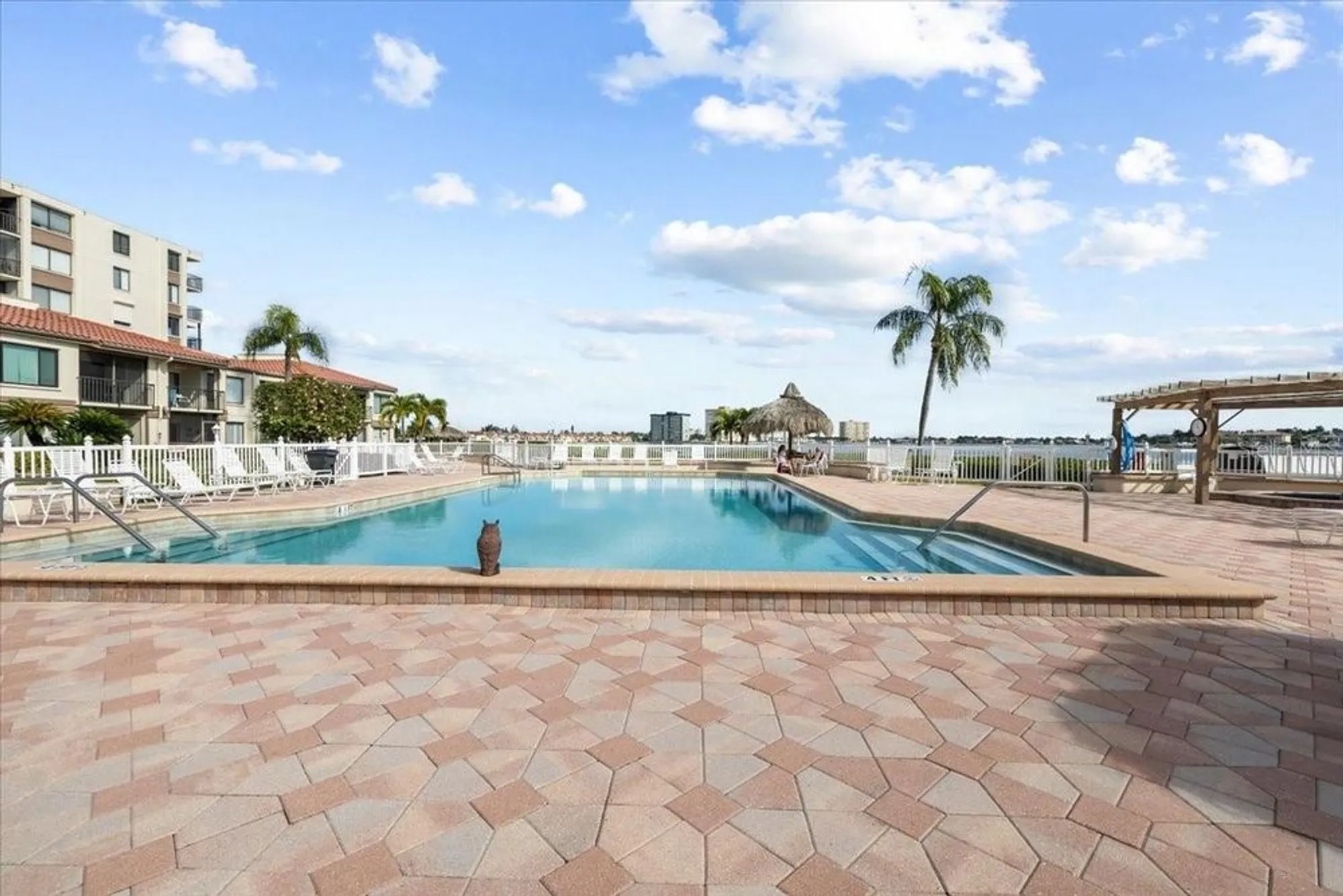 Property Slideshow image 31 of 38 | 6268 palma del mar blvd s apt 107, Saint Petersburg, FL, 33715