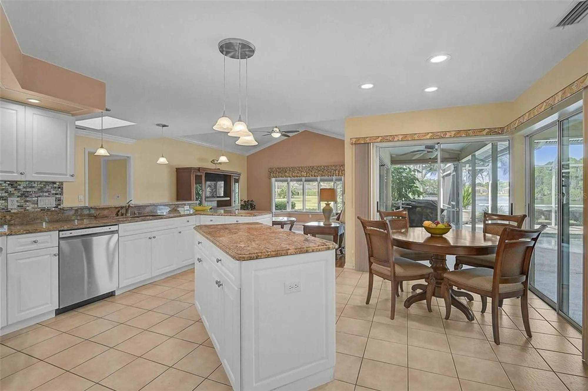 Property Slideshow image 15 of 62 | 7570 links ct, Sarasota, FL, 34243