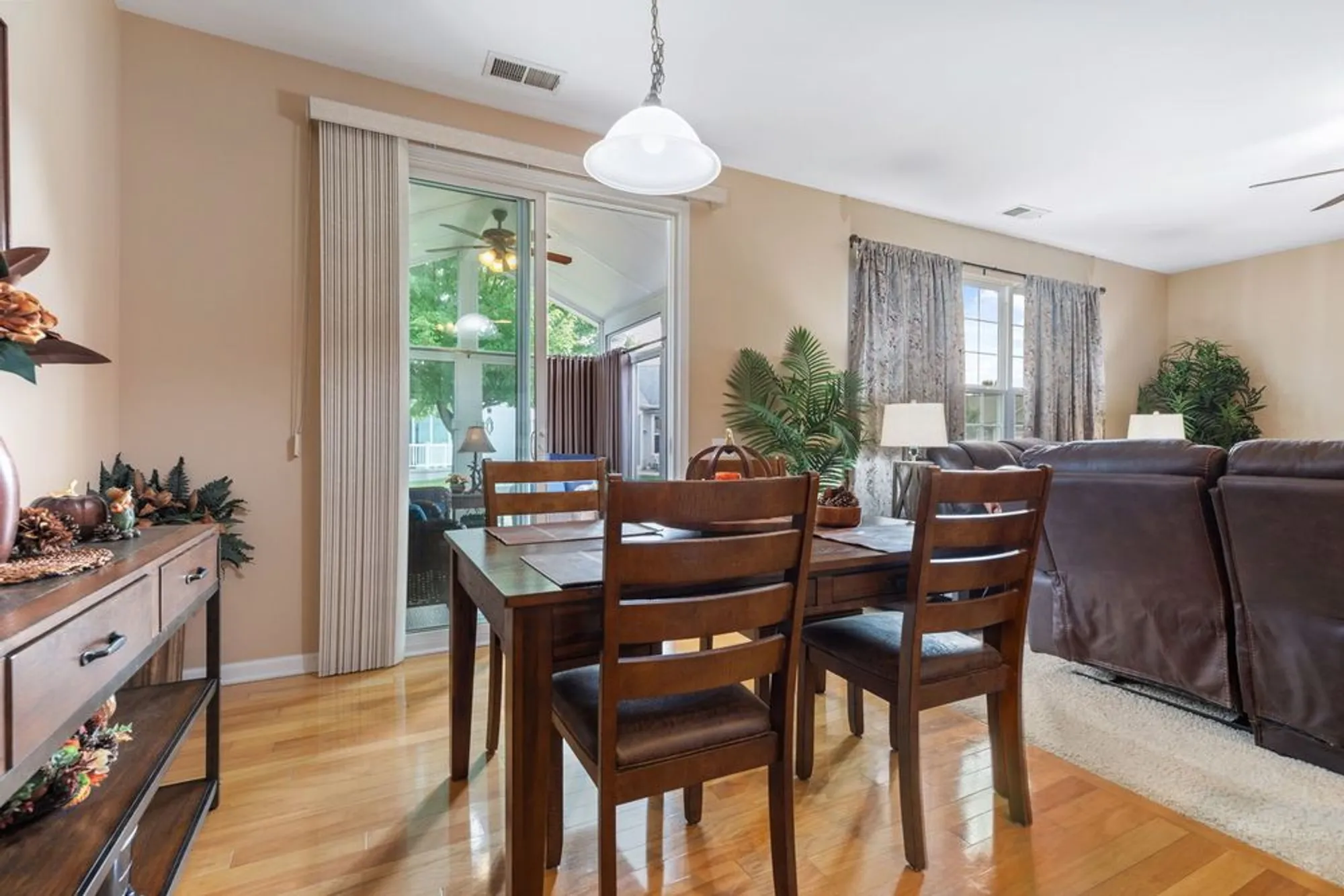 Property Slideshow image 12 of 38 | 110 national ct, Shorewood, IL, 60404