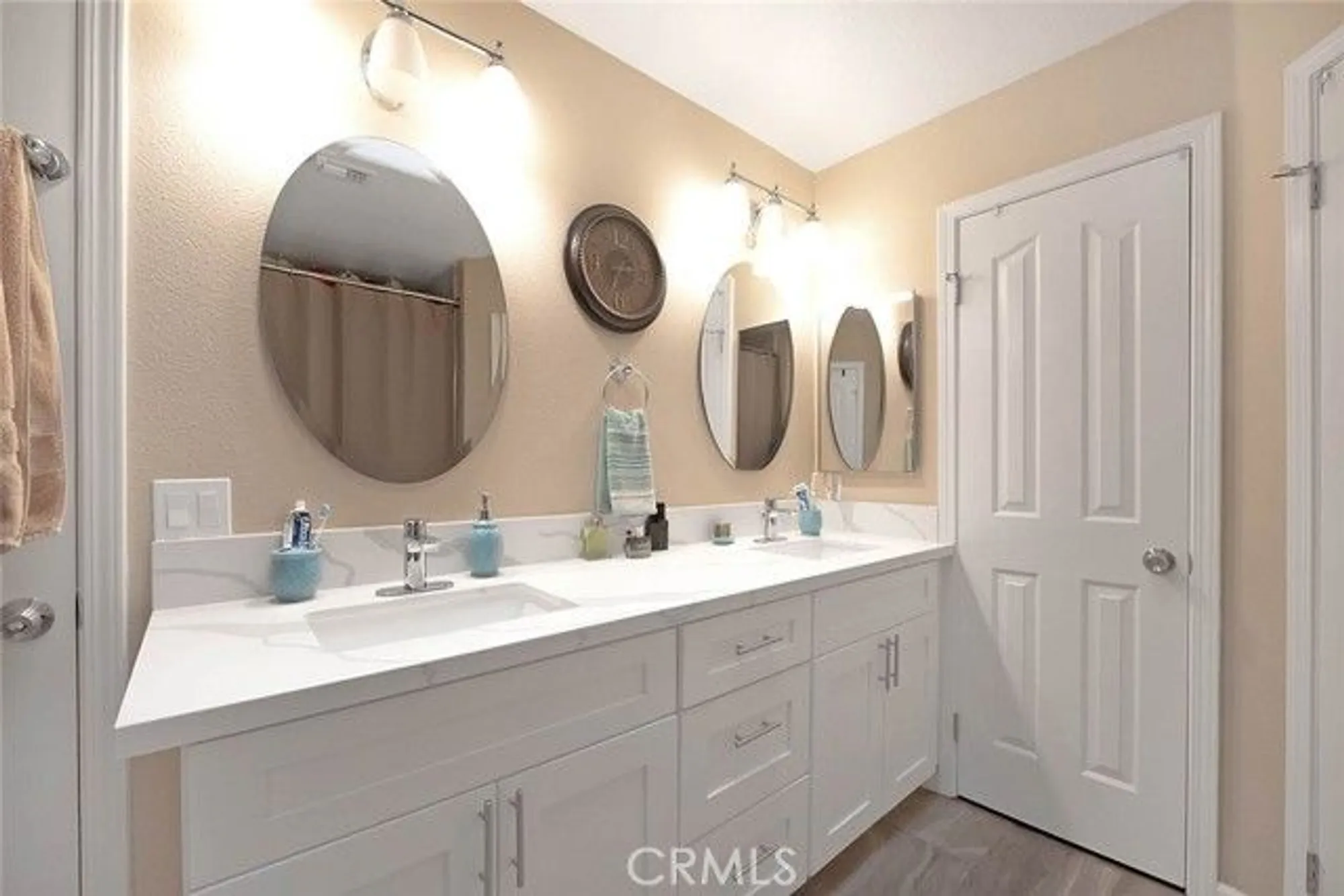 Property Slideshow image 30 of 50 | 40295 via francisco, Murrieta, CA, 92562