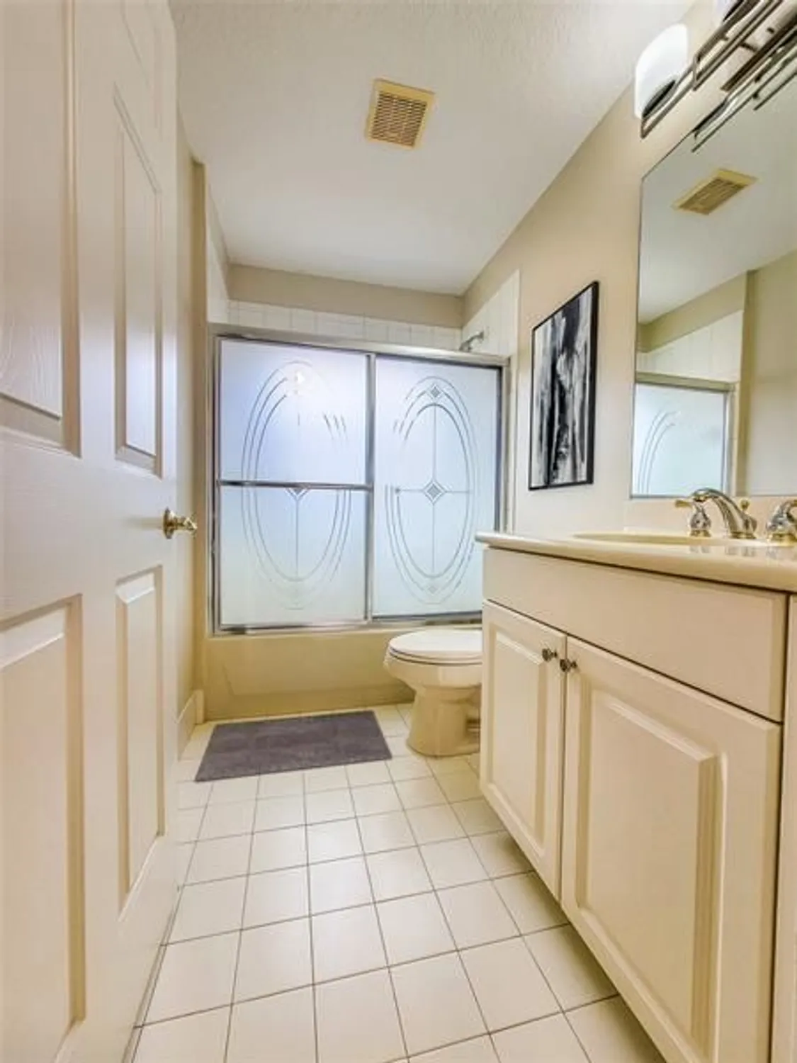Property Slideshow image 12 of 22 | 5065 glenville dr, Boynton Beach, FL, 33437