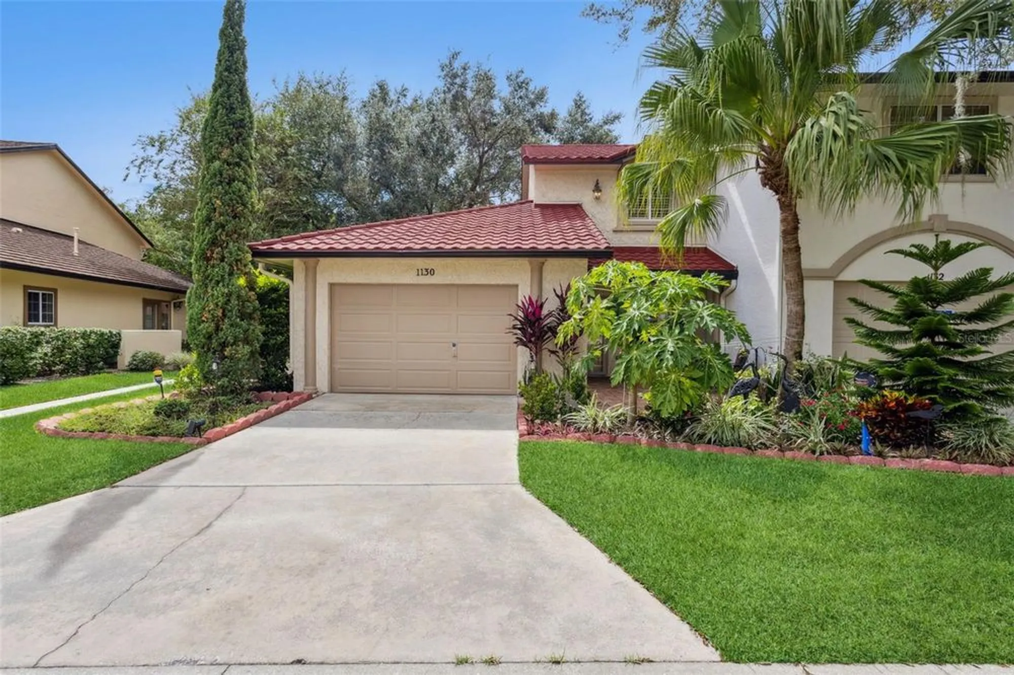 Property Slideshow image 1 of 44 | 1130 avenida de las casas, Lady Lake, FL, 32159