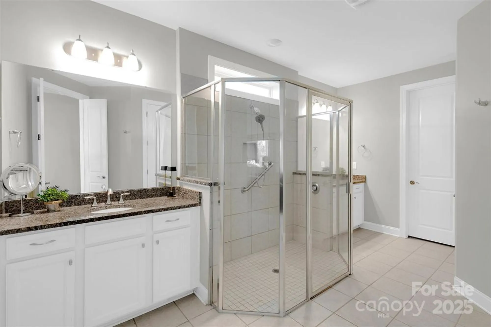 Property Slideshow image 28 of 45 | 8206 festival way, Charlotte, NC, 28215