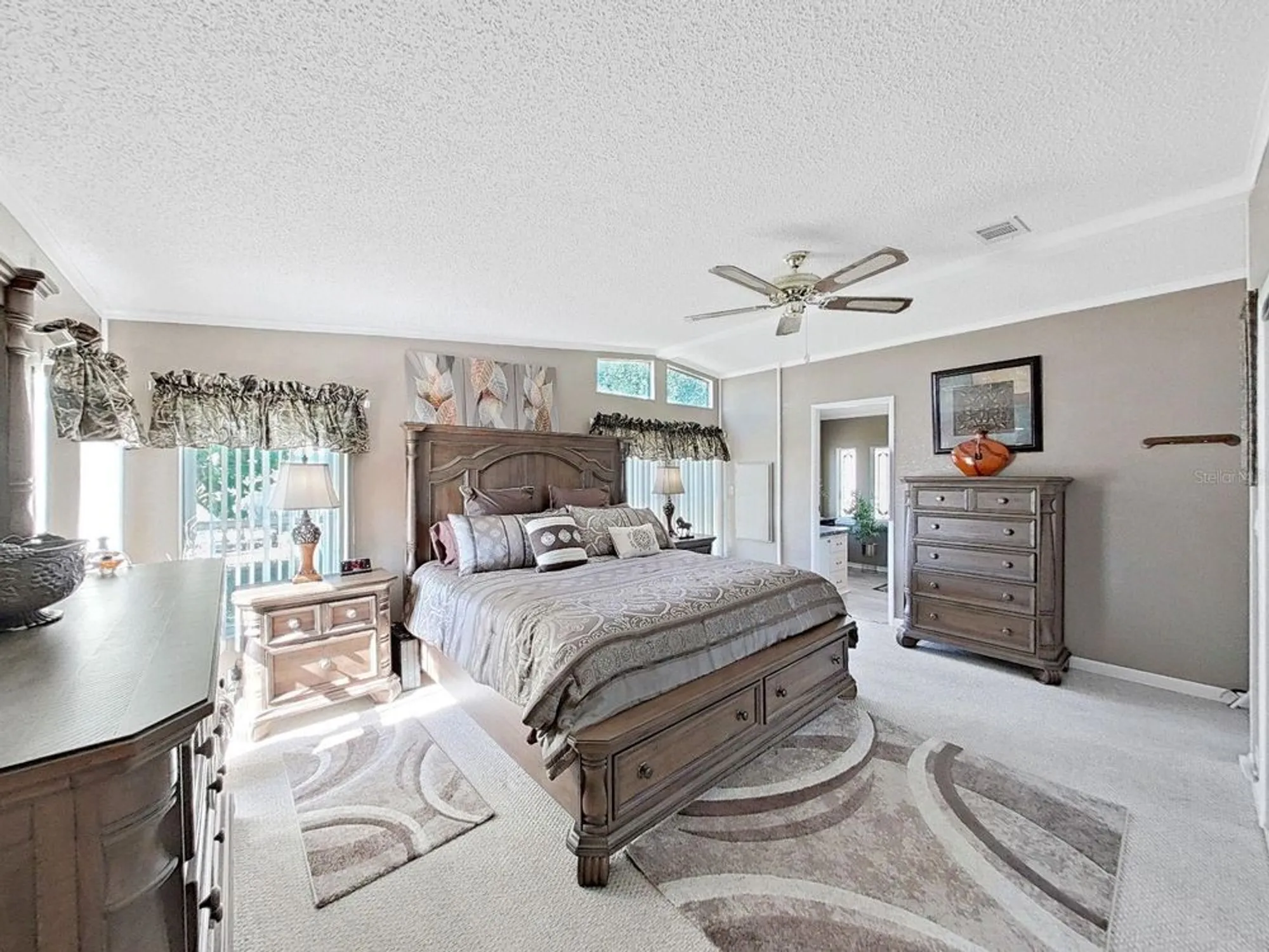Property Slideshow image 19 of 40 | 5038 foxwood blvd, Lakeland, FL, 33810