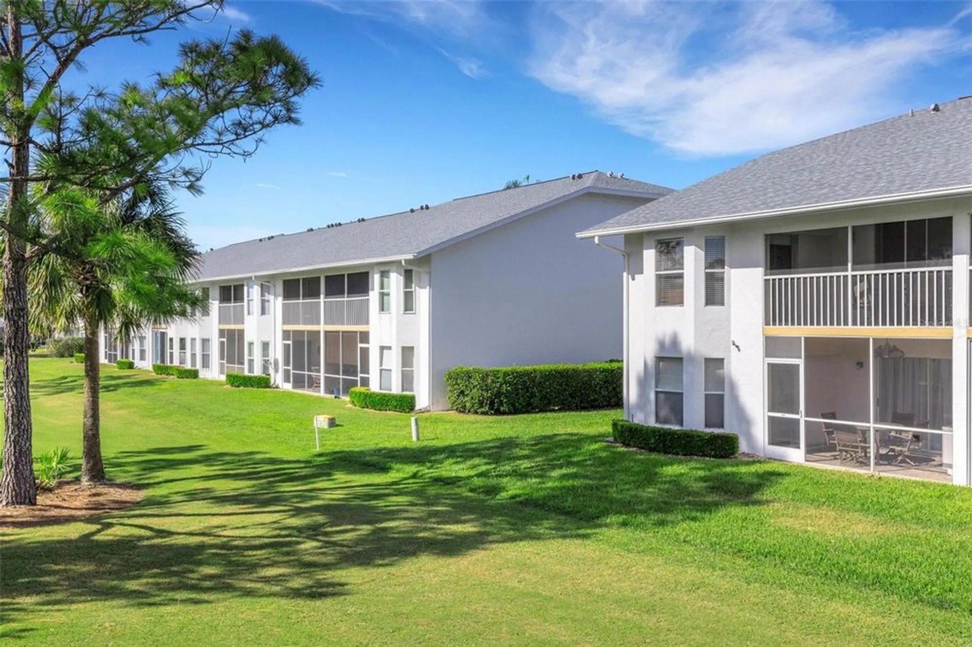 Property Slideshow image 40 of 58 | 6908 drewrys blf 712, Bradenton, FL, 34203