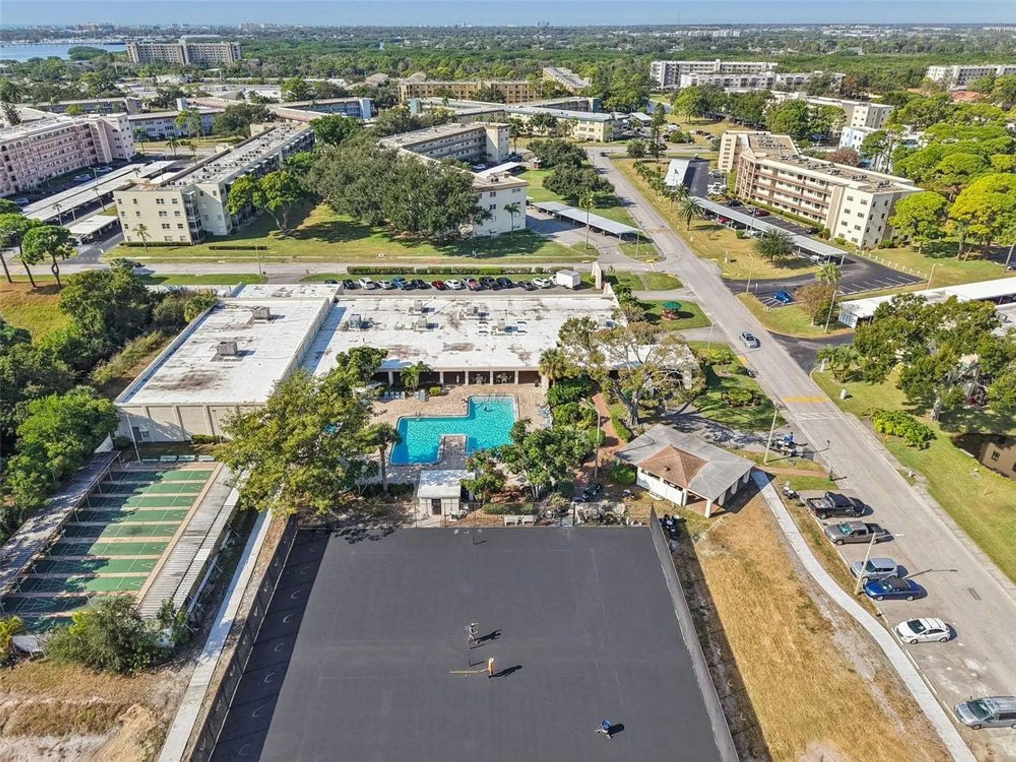 Property Slideshow image 25 of 26 | 5980 80th st n unit 405, St Petersburg, FL, 33709