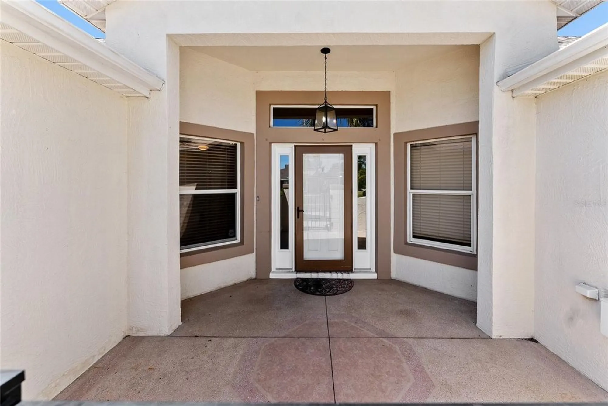 Property Slideshow image 5 of 50 | 2461 merida cir, The Villages, FL, 32162