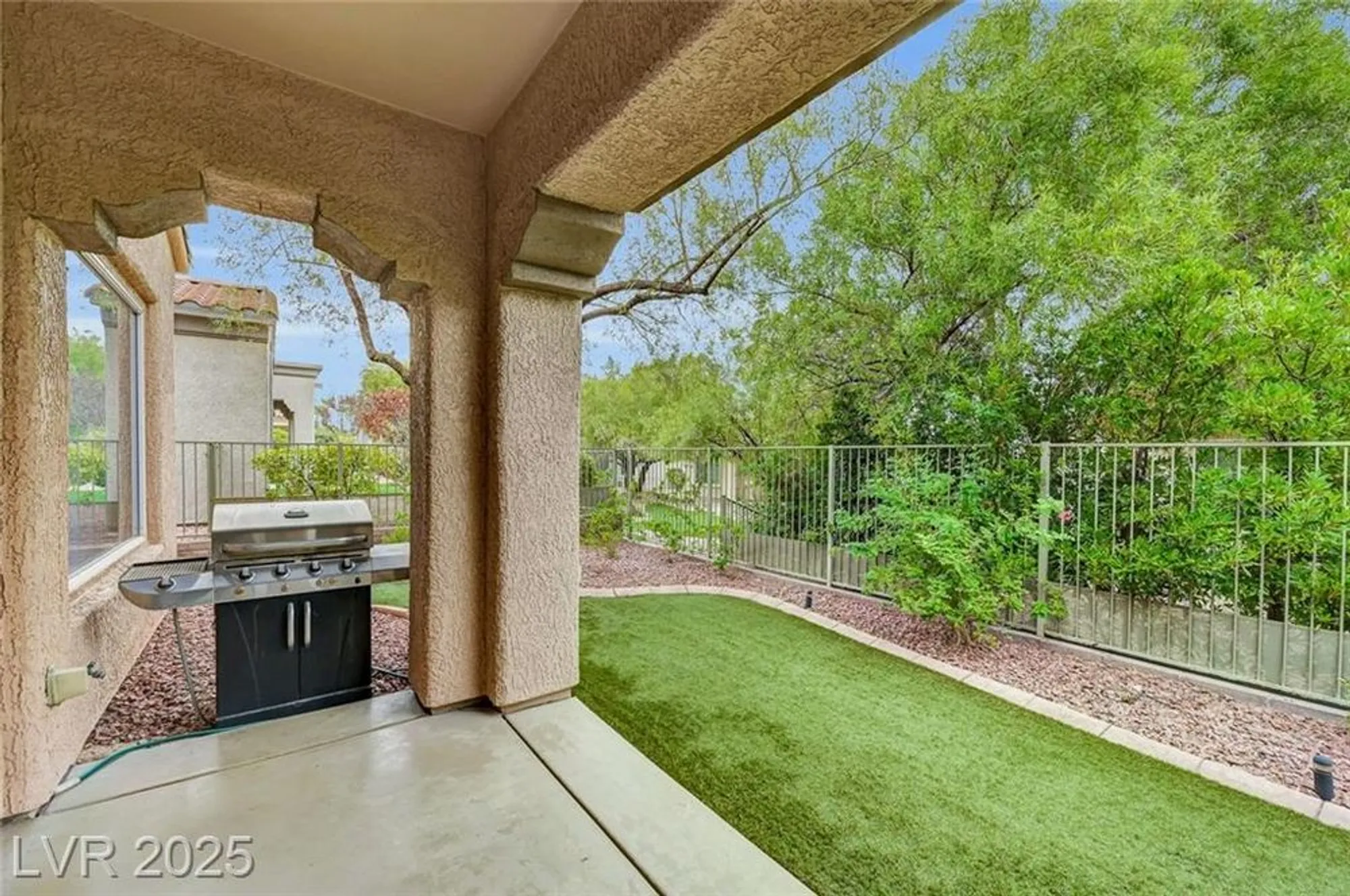 Property Slideshow image 36 of 61 | 4636 riva de romanza st, Las Vegas, NV, 89135