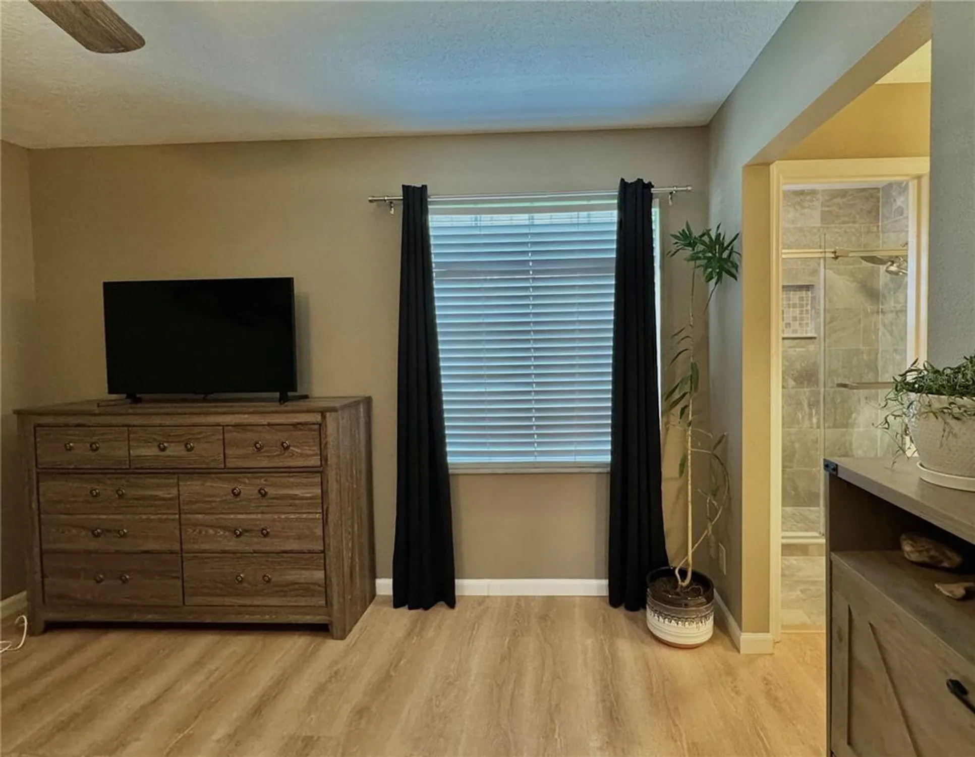 Property Slideshow image 16 of 38 | 4513 nw 30th pl, Ocala, FL, 34482