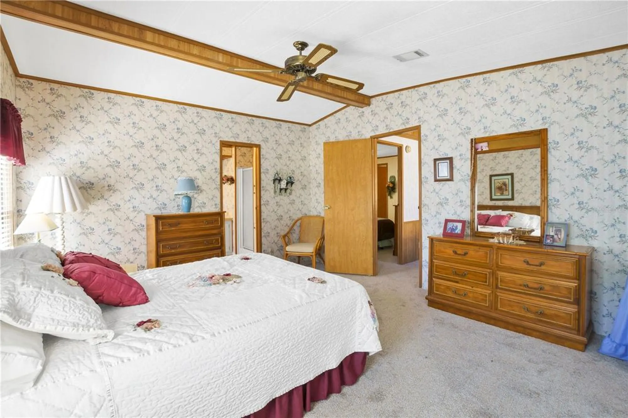 Property Slideshow image 15 of 44 | 4969 foxwood lake dr, Lakeland, FL, 33810