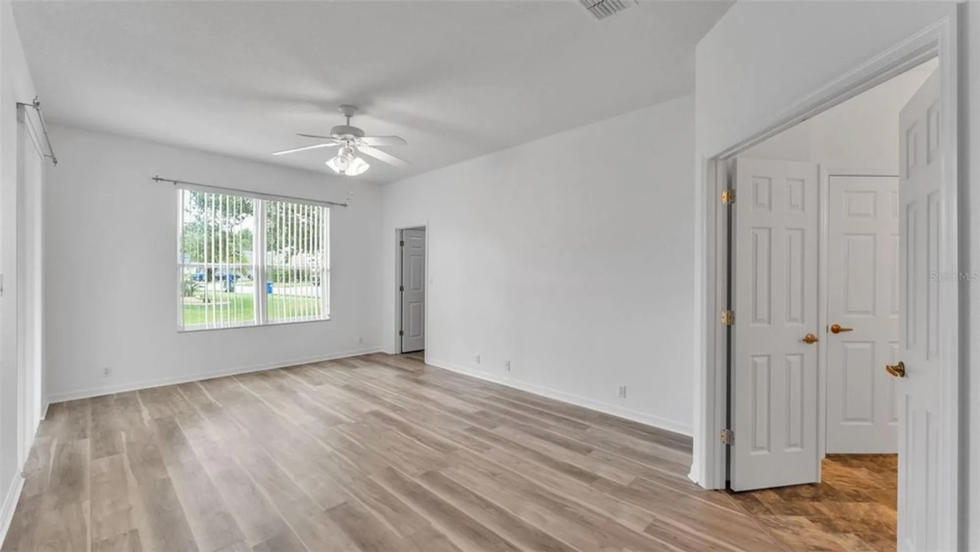 Property Slideshow image 17 of 37 | 4268 windchime ln, Lakeland, FL, 33811