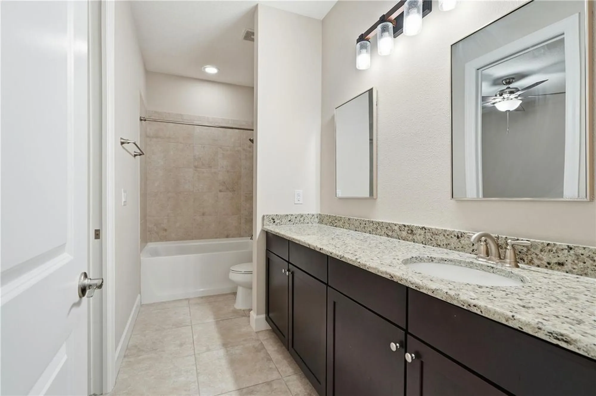 Property Slideshow image 21 of 70 | 20112 sorano hill pl, Tampa, FL, 33647