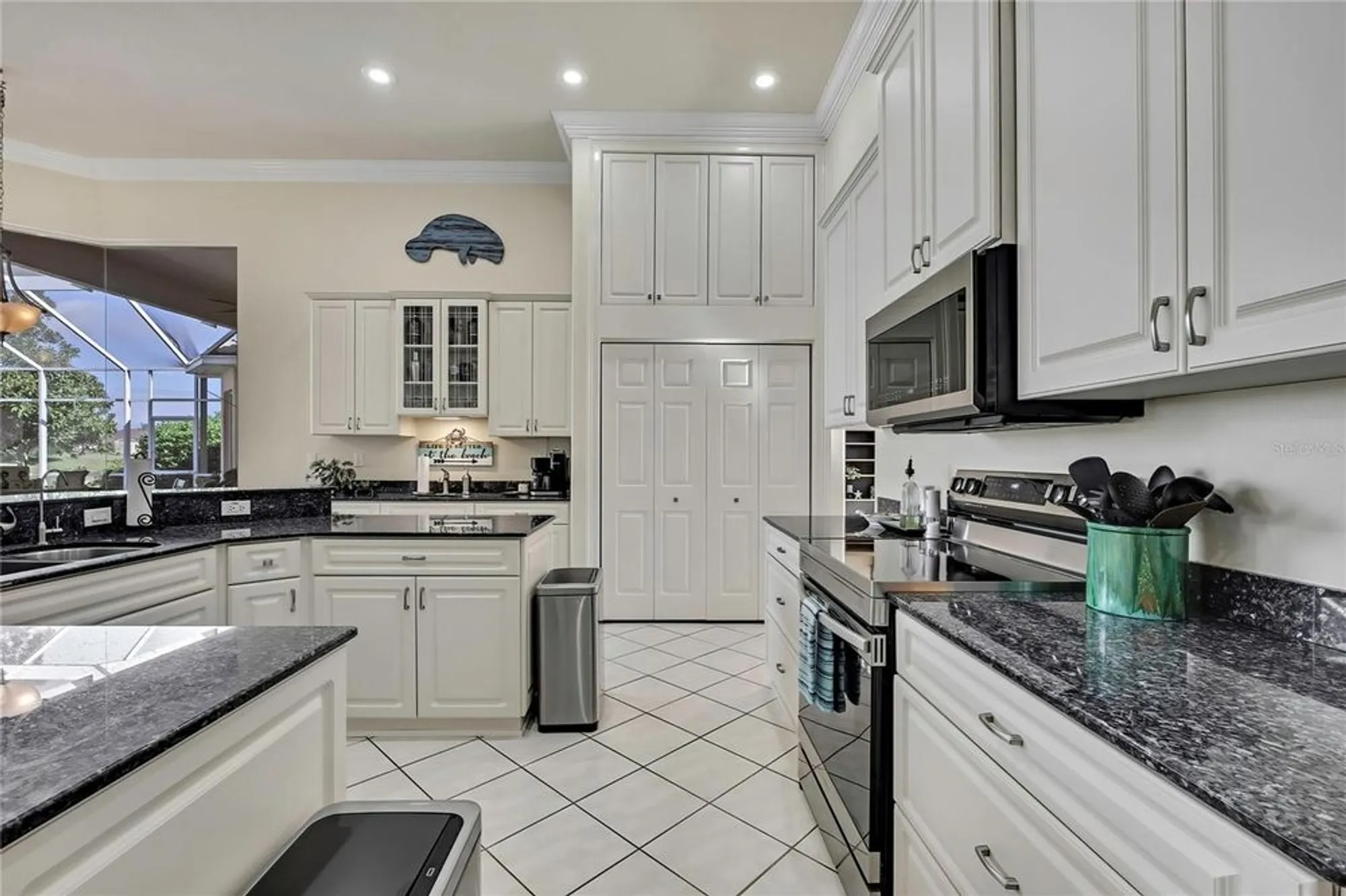 Property Slideshow image 11 of 62 | 9231 mississippi run, Weeki Wachee, FL, 34613
