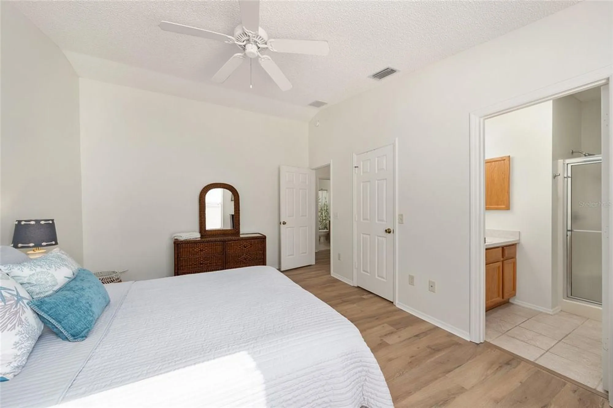 Property Slideshow image 22 of 34 | 16966 se 94th sunnybrook cir, The Villages, FL, 32162