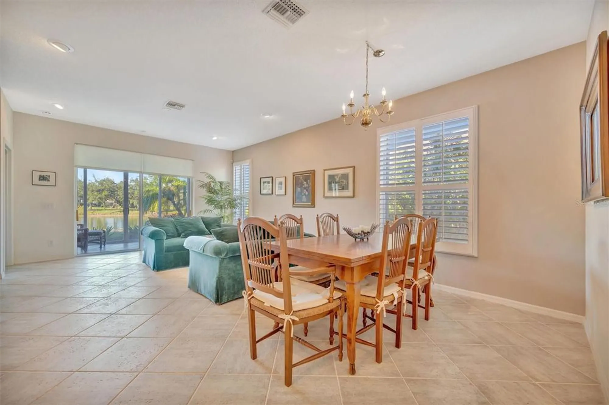 Property Slideshow image 13 of 37 | 4265 cascade falls dr, Sarasota, FL, 34243