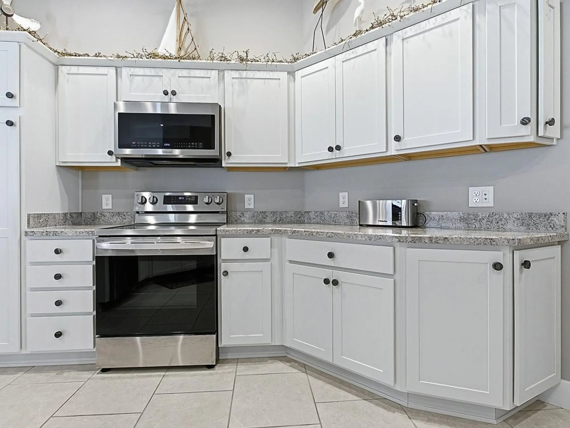 Property Slideshow image 14 of 51 | 1796 flynn cir, The Villages, FL, 32163