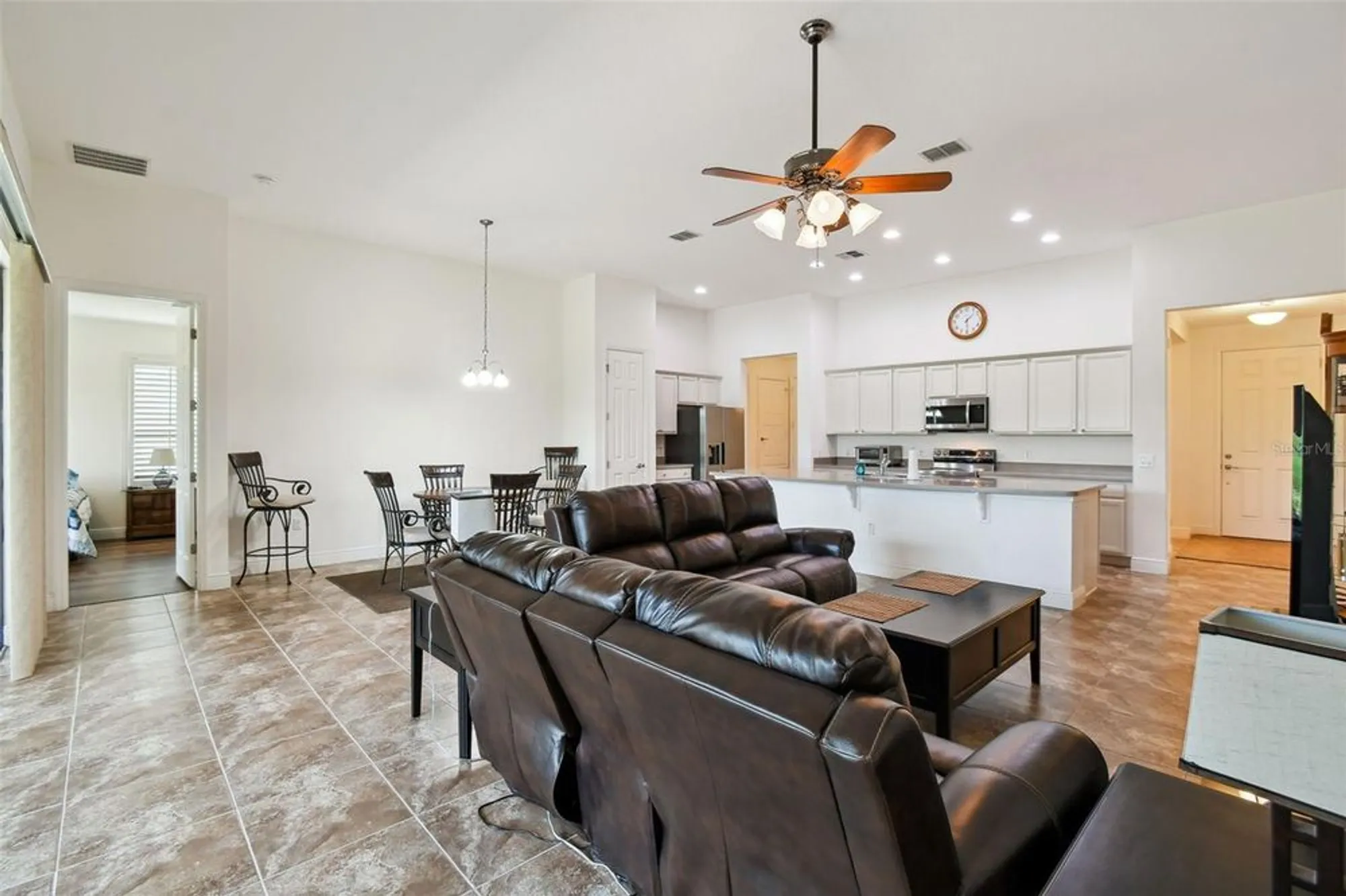 Property Slideshow image 5 of 52 | 531 villa park rd, Kissimmee, FL, 34759