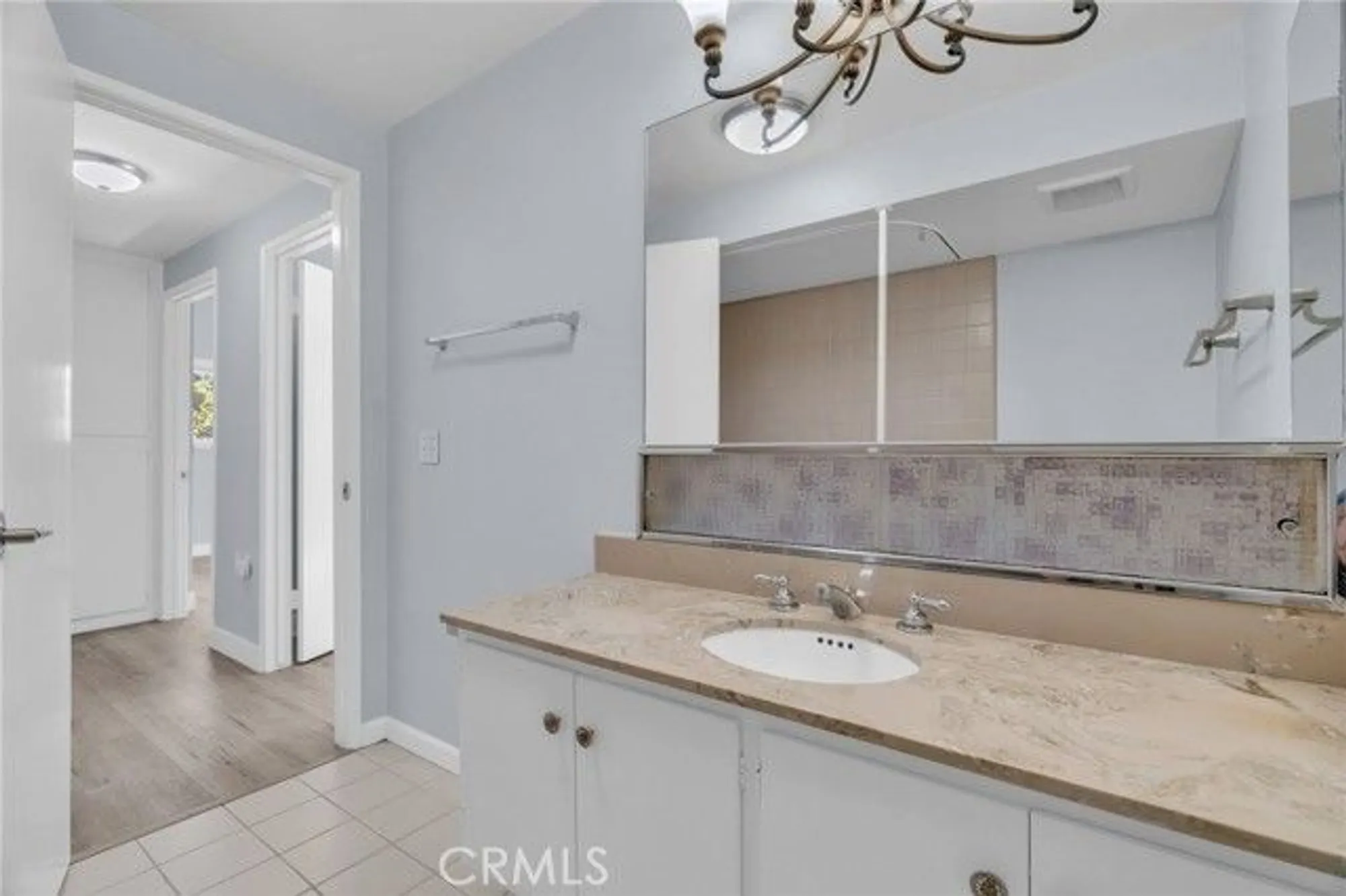 Property Slideshow image 23 of 53 | 26745 oak crossing rd d, Newhall, CA, 91321